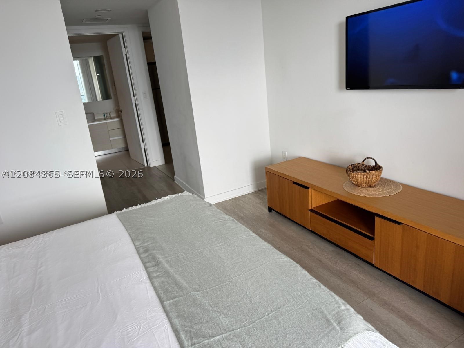 image Beachwalk Condominium34