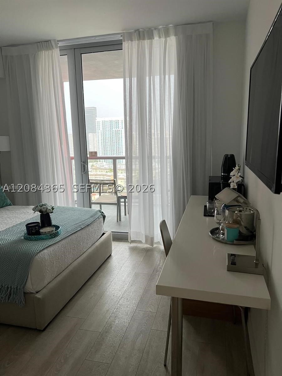image Beachwalk Condominium36