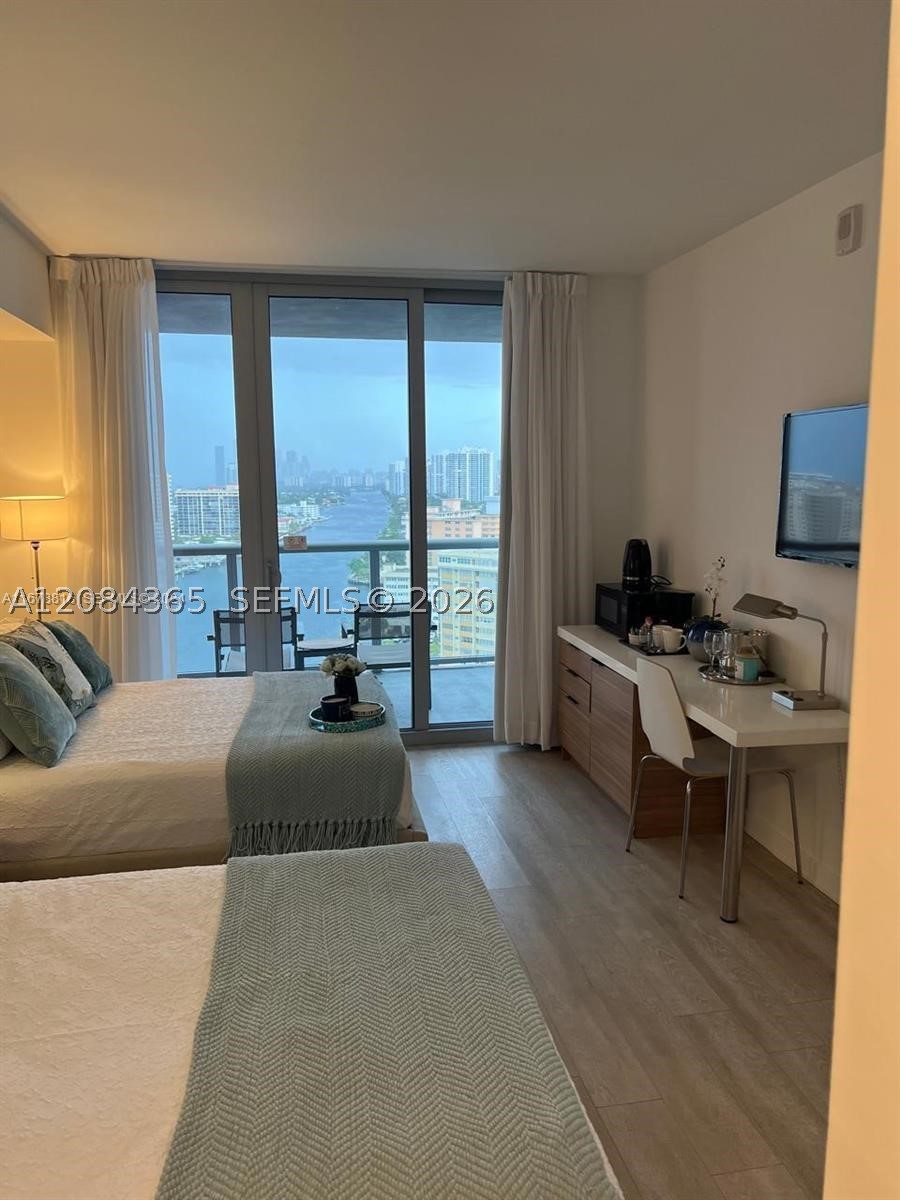 image Beachwalk Condominium39