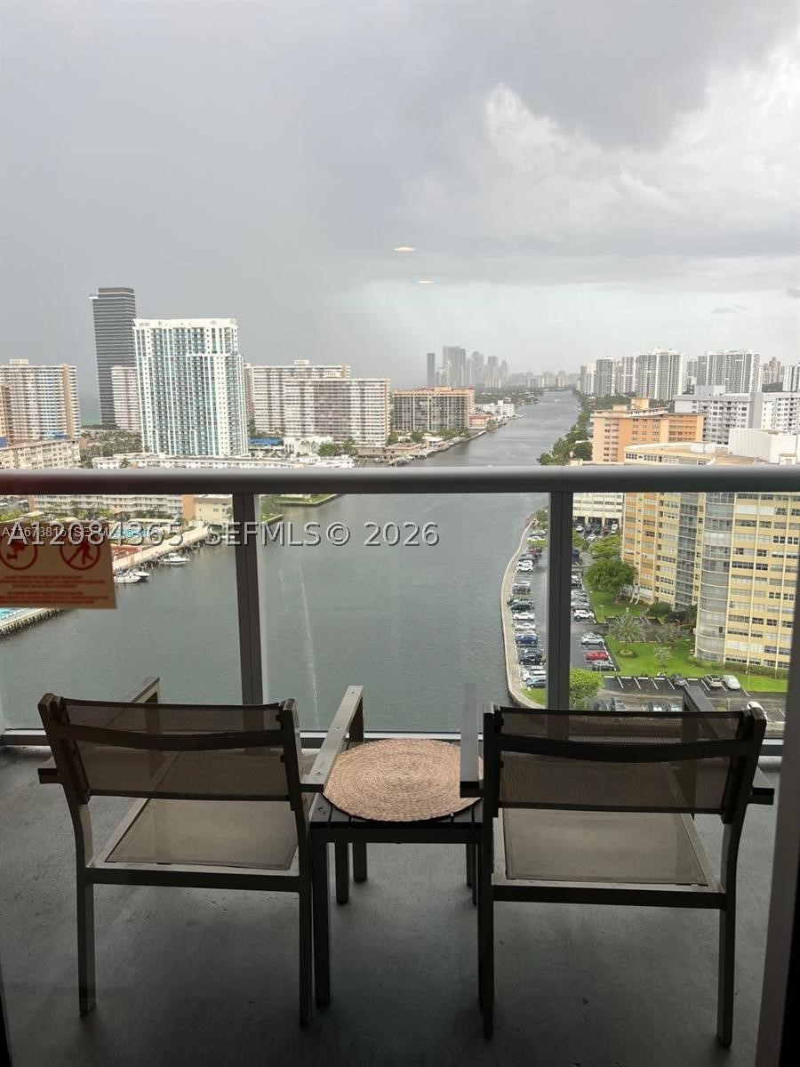 image Beachwalk Condominium50