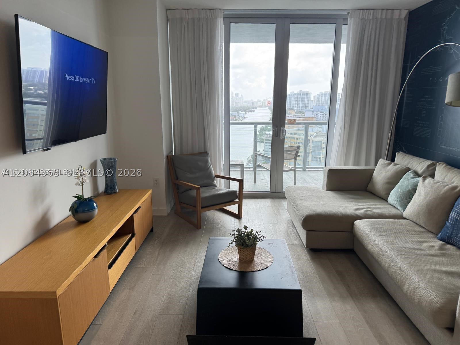 image Beachwalk Condominium8