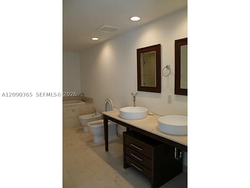 image Icon Brickell I6