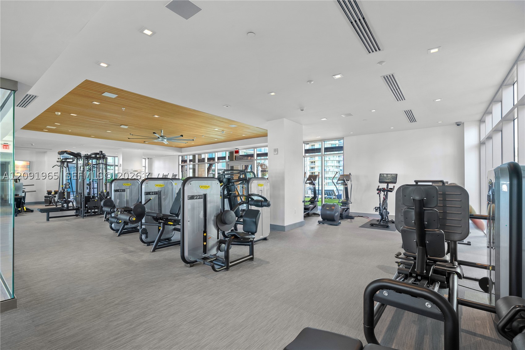 300 Sunny Isles Blvd #4-PH-03 Sunny Isles Beach, FL 33160