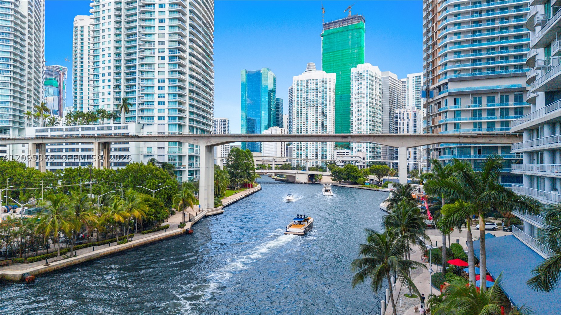 image Latitude on the River36