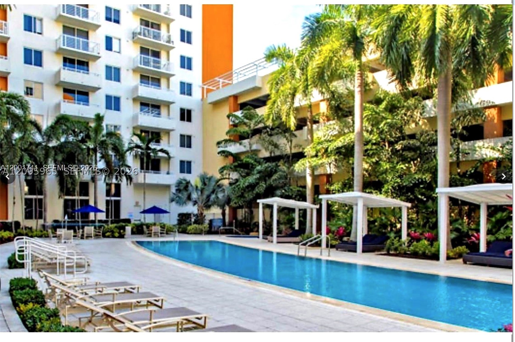 image The Venture at Aventura13