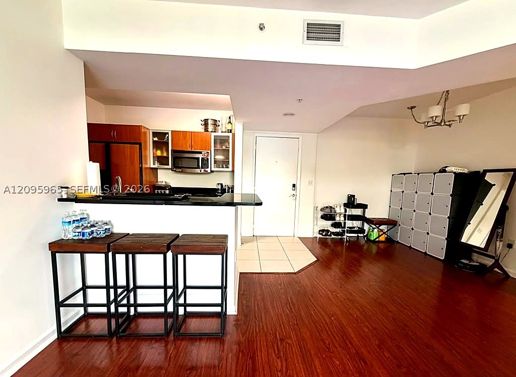 image The Venture at Aventura1