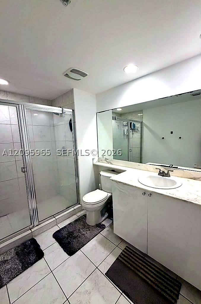 image The Venture at Aventura3