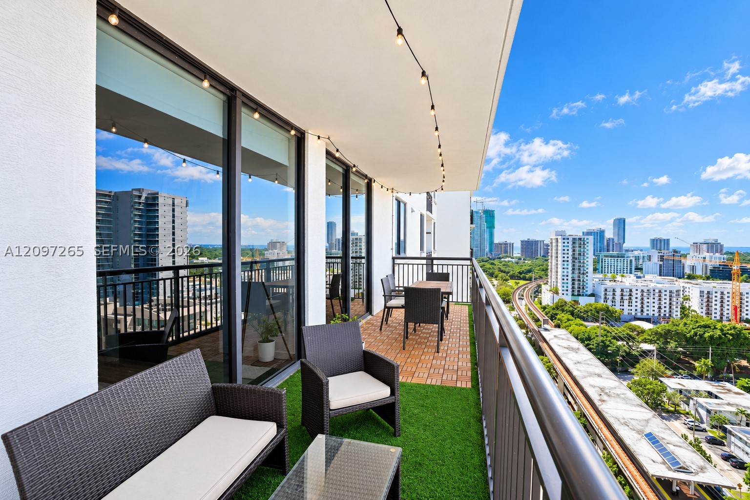 image Nine at Mary Brickell Village12
