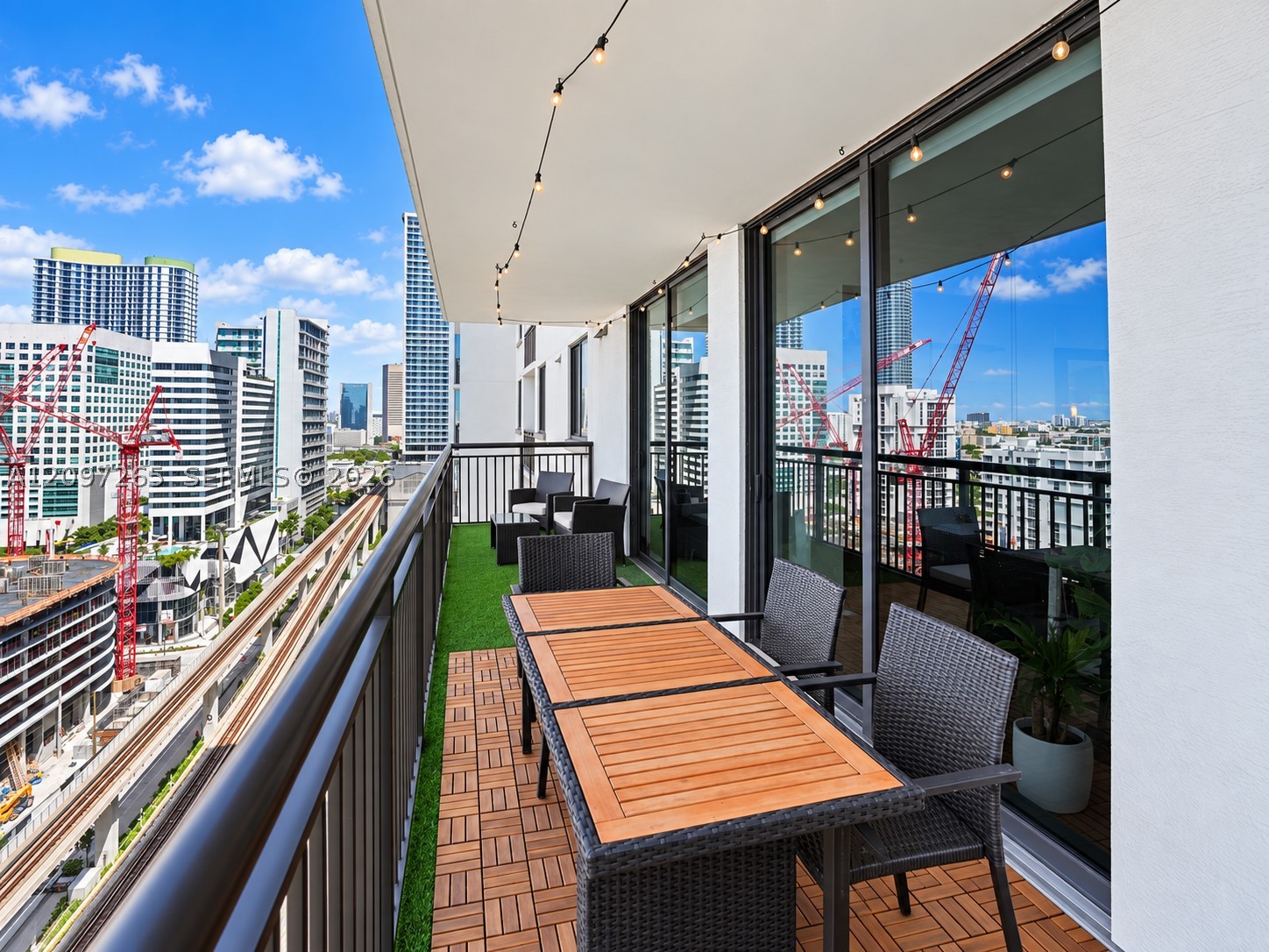 image Nine at Mary Brickell Village14