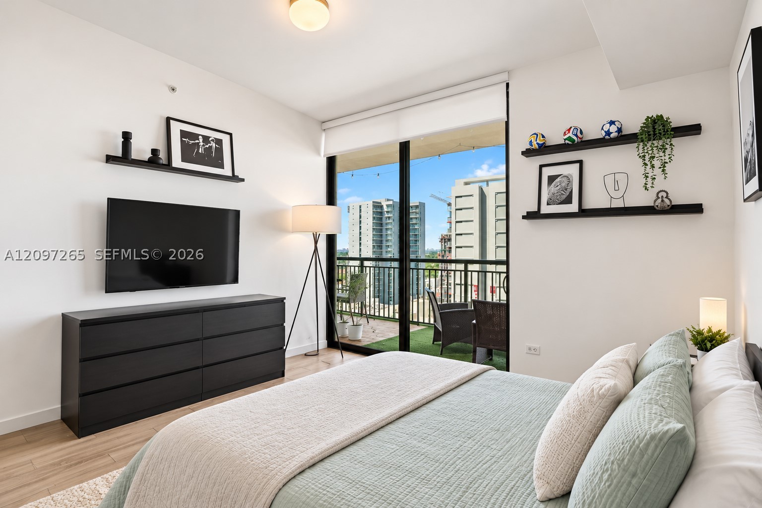 image Nine at Mary Brickell Village18