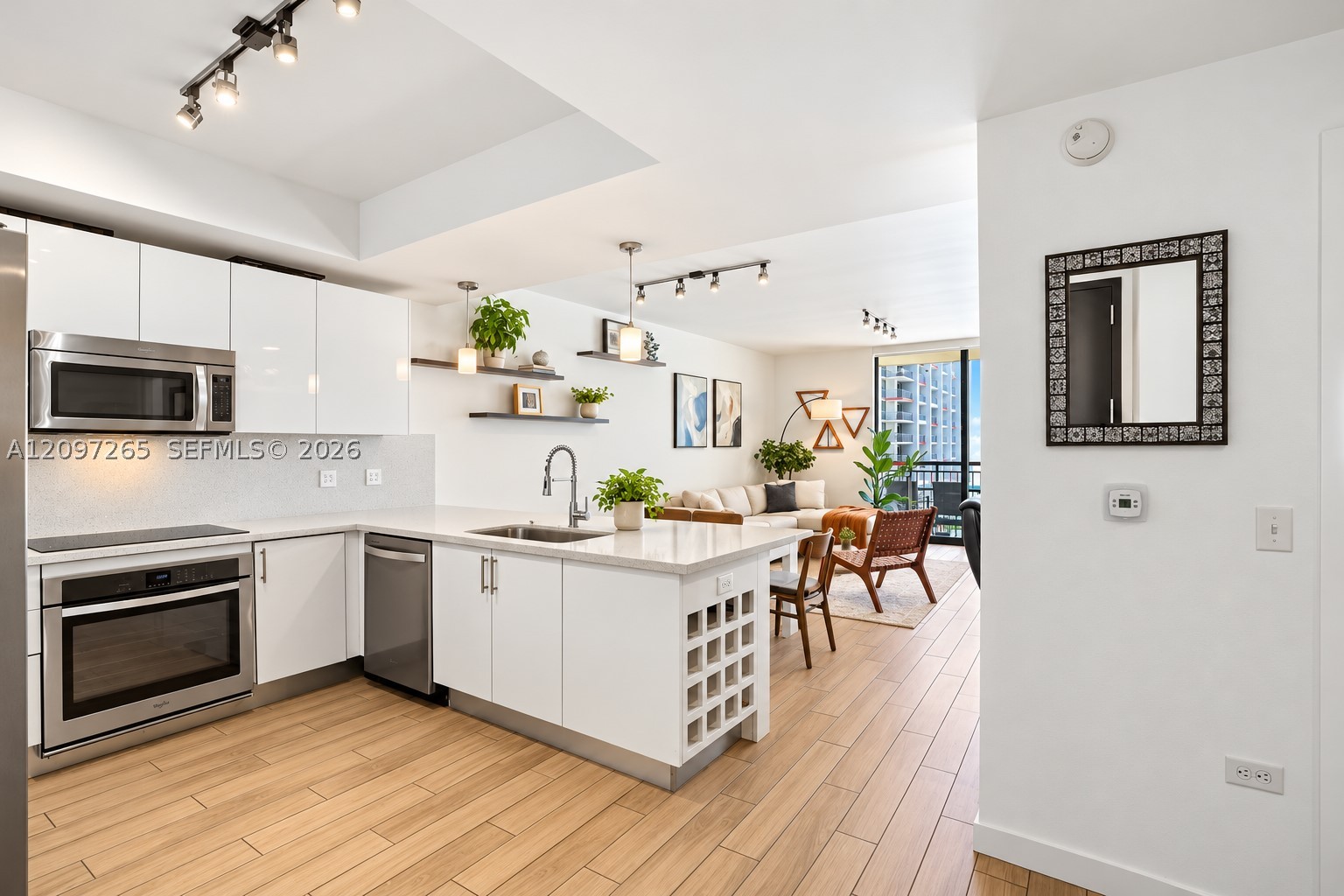 image Nine at Mary Brickell Village1