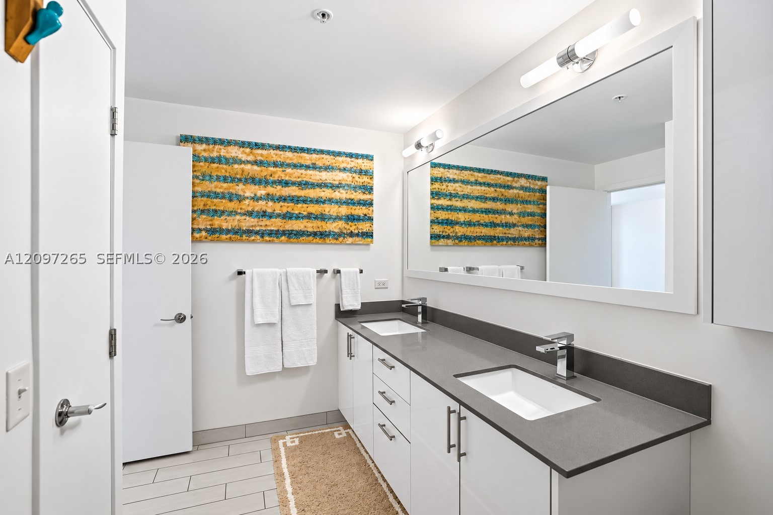 image Nine at Mary Brickell Village24
