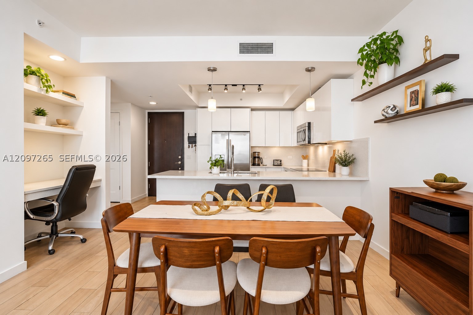 image Nine at Mary Brickell Village6