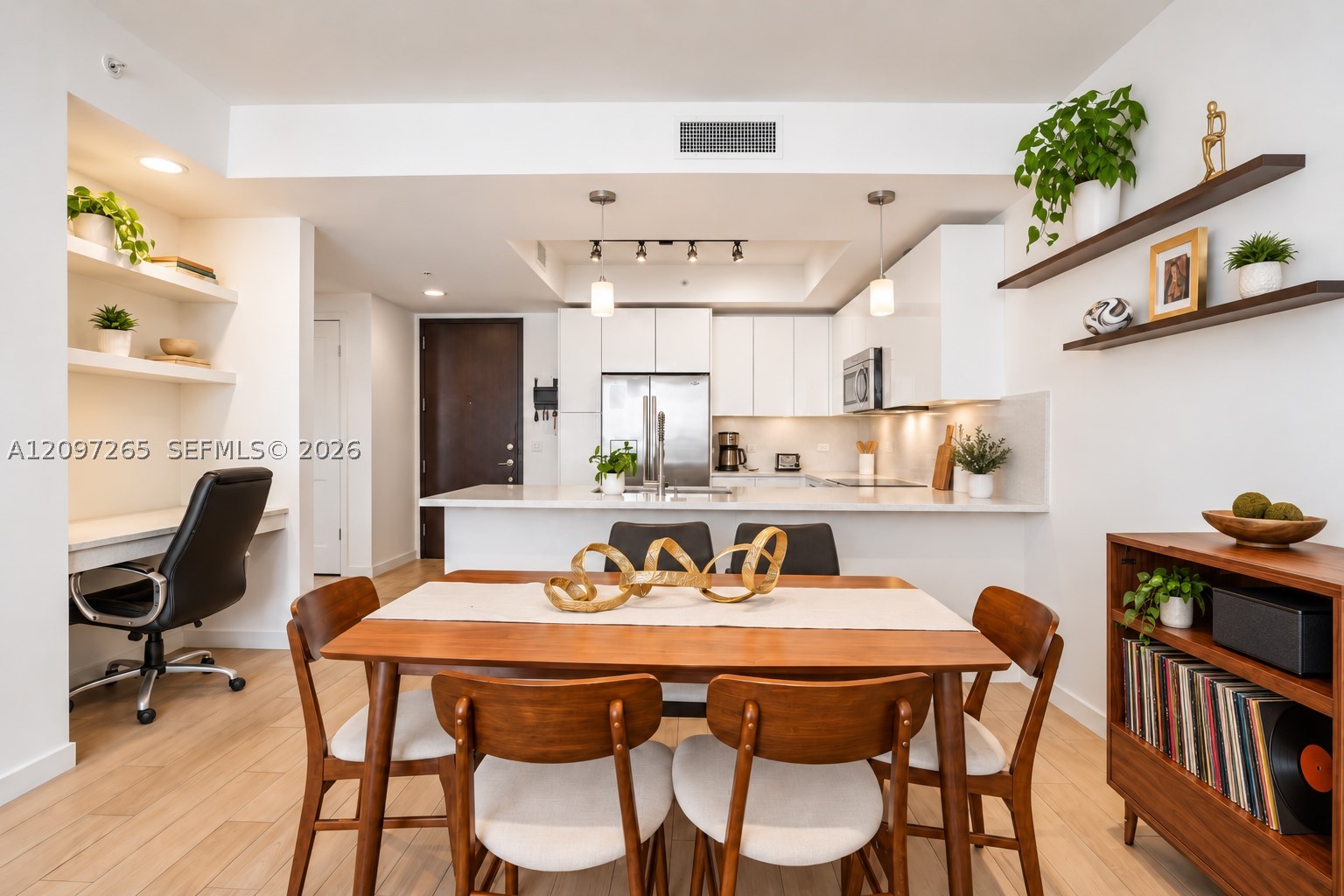 image Nine at Mary Brickell Village8