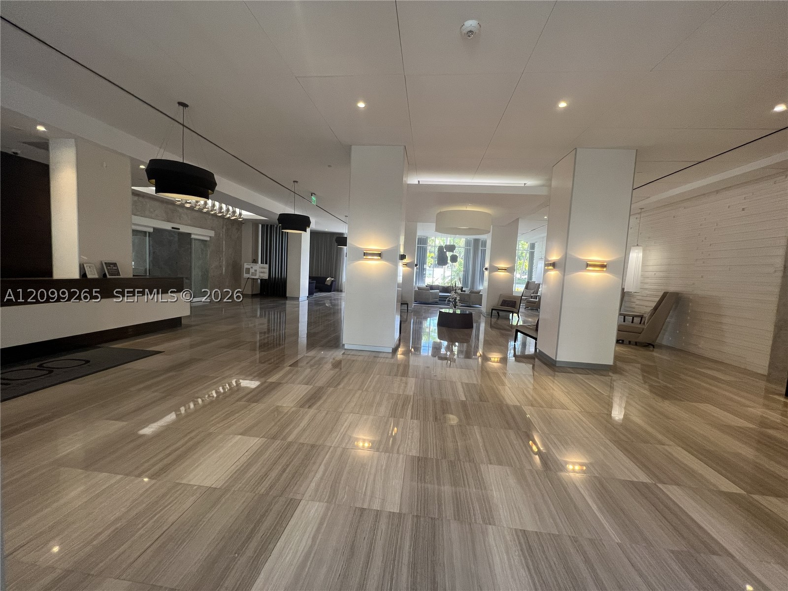 image Arlen House East11