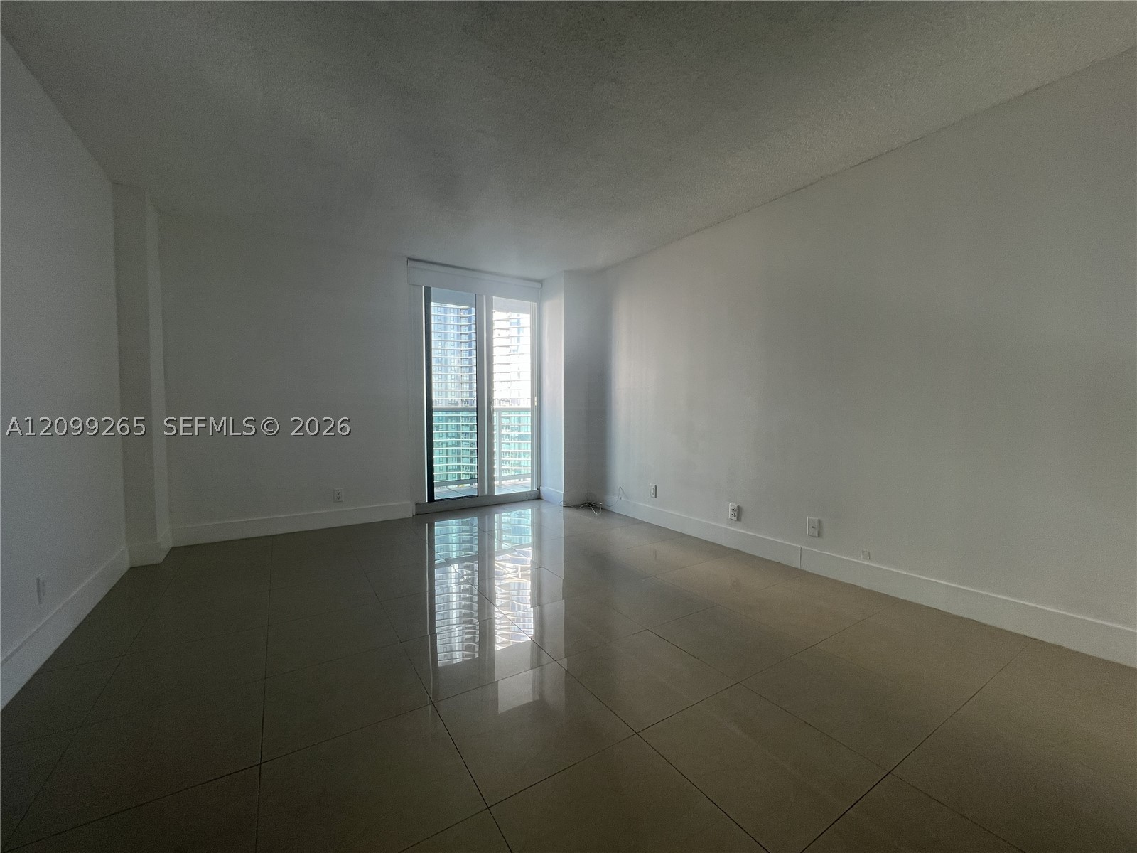 image Arlen House East6