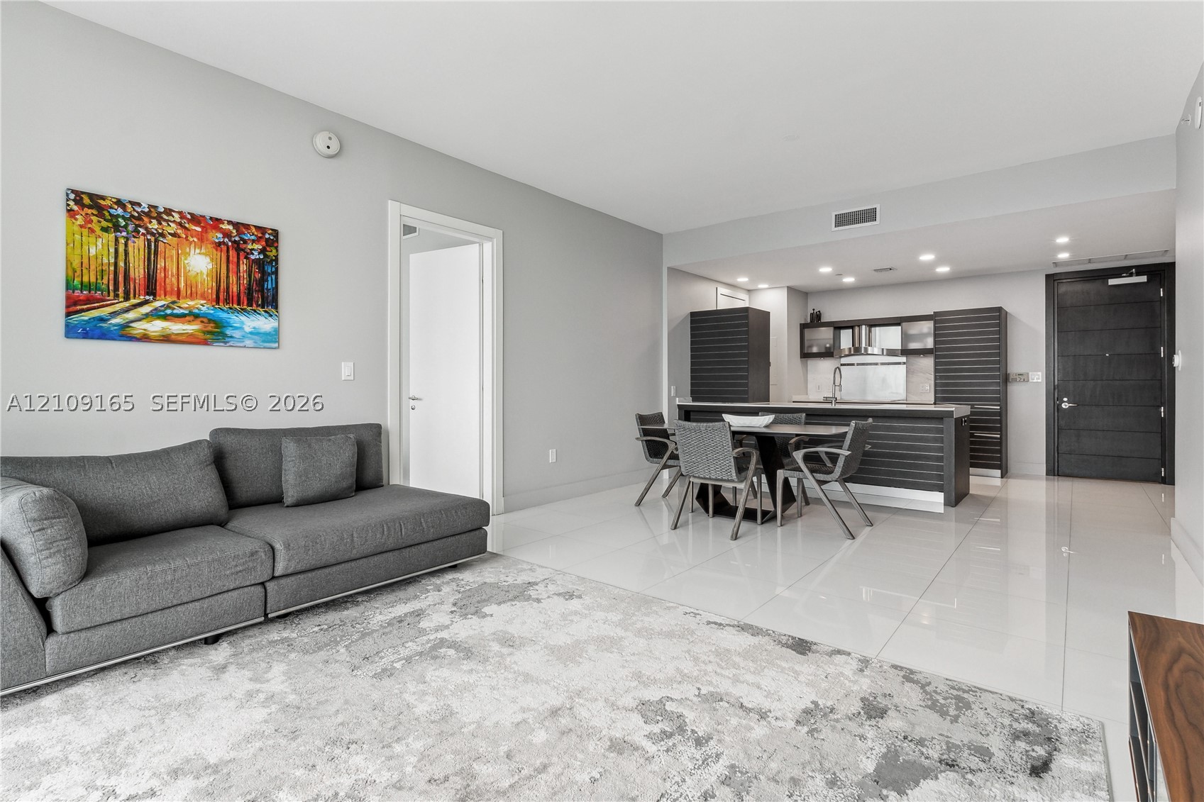 200 Biscayne Blvd Way #4912 Miami, FL 33131