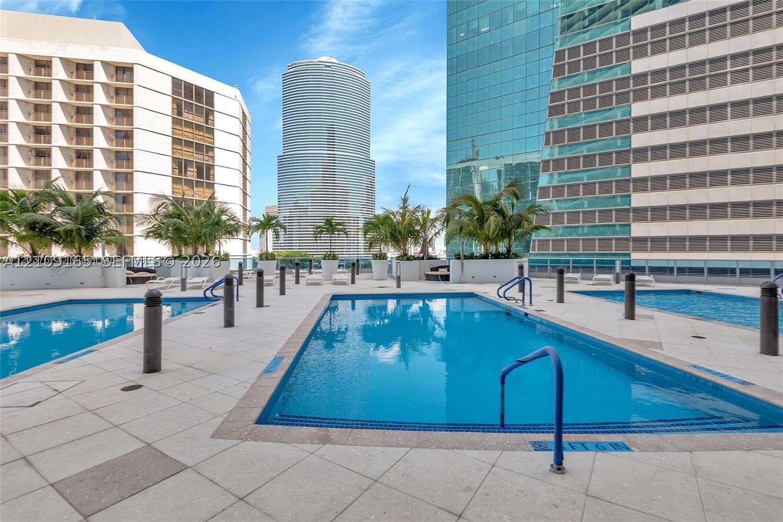 200 Biscayne Blvd Way #4912 Miami, FL 33131