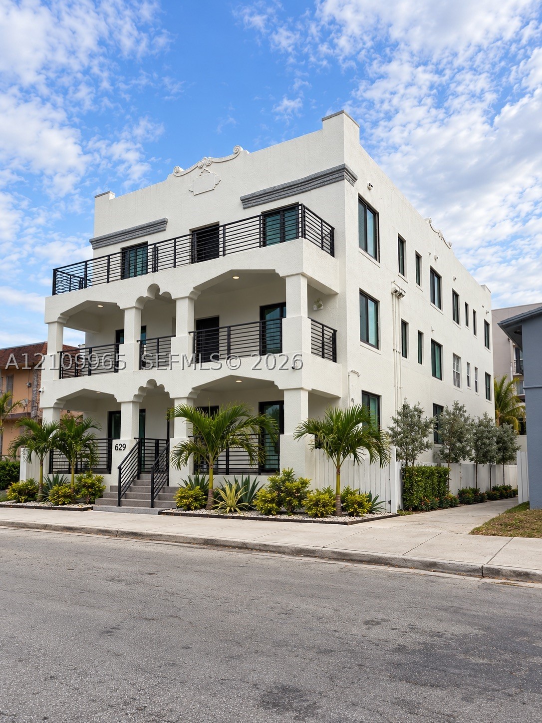 629 SW 10th Ave #11 Miami, FL 33130