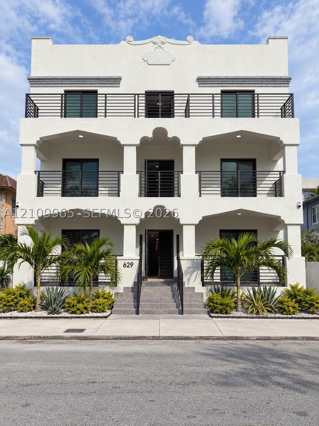 629 SW 10th Ave #11 Miami, FL 33130