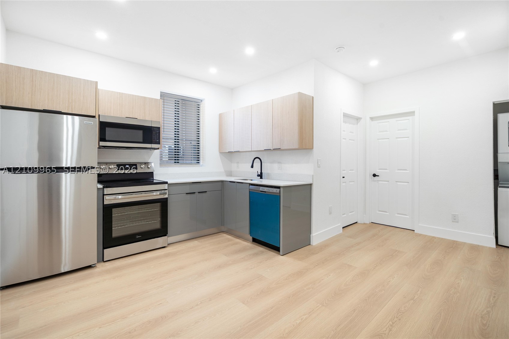 629 SW 10th Ave #11 Miami, FL 33130