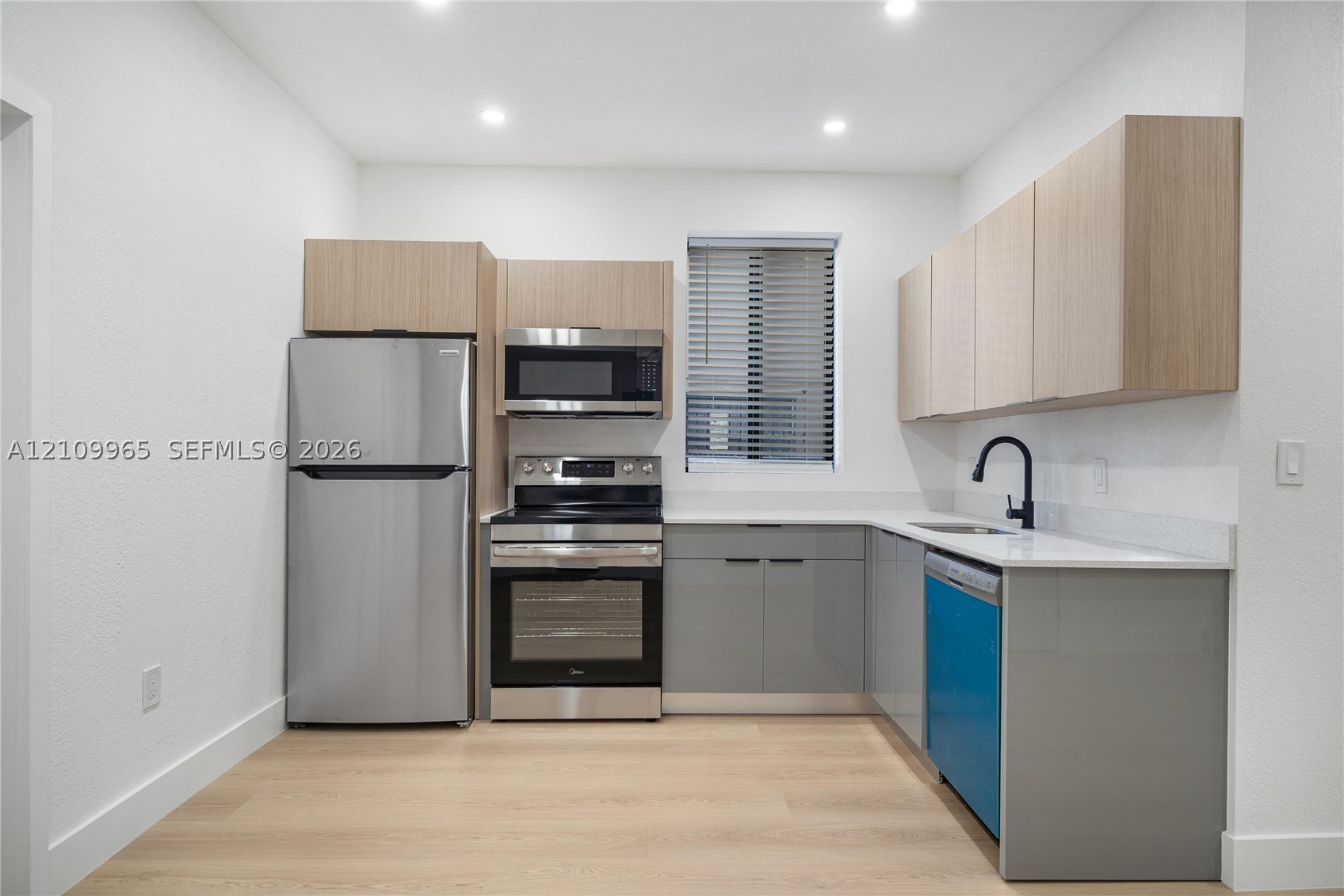 629 SW 10th Ave #11 Miami, FL 33130