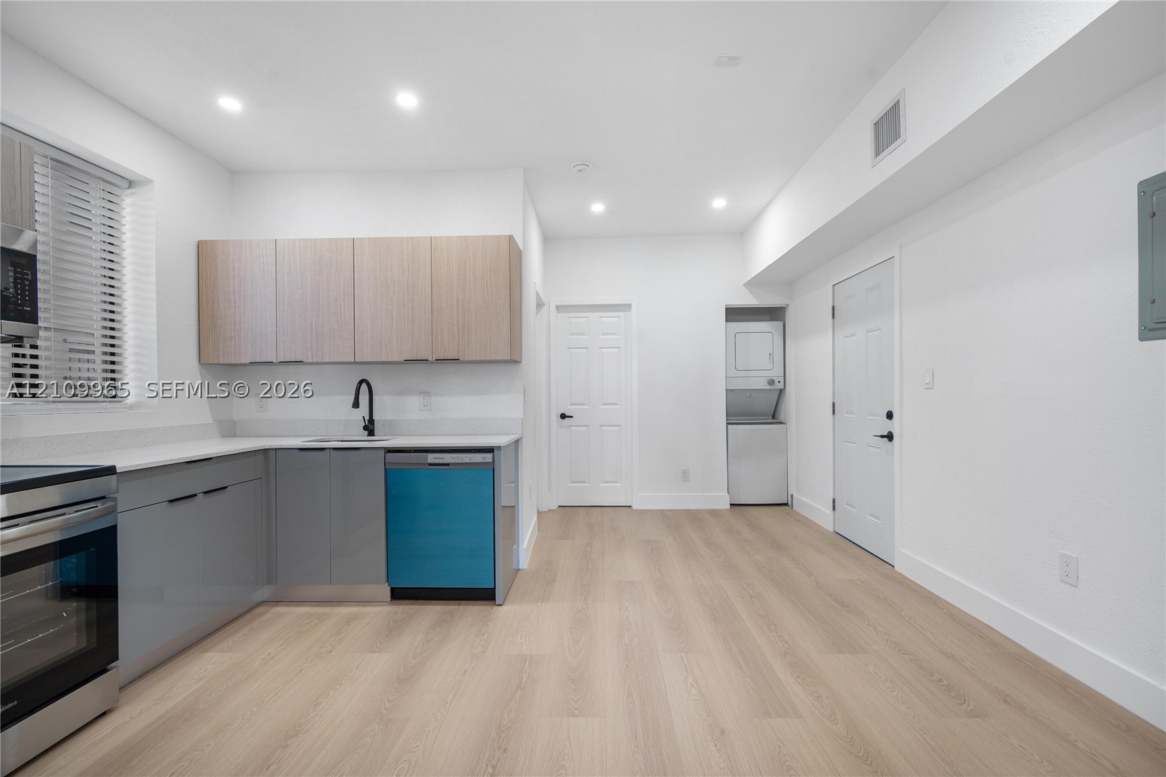629 SW 10th Ave #11 Miami, FL 33130