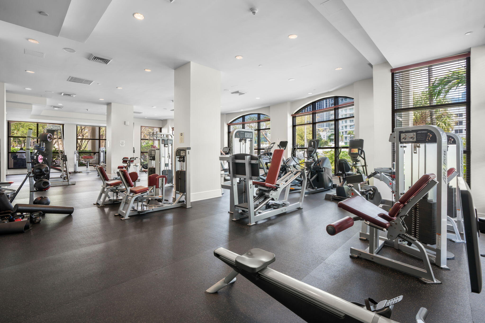 610 W Las Olas #1613n Fort Lauderdale, FL 33312