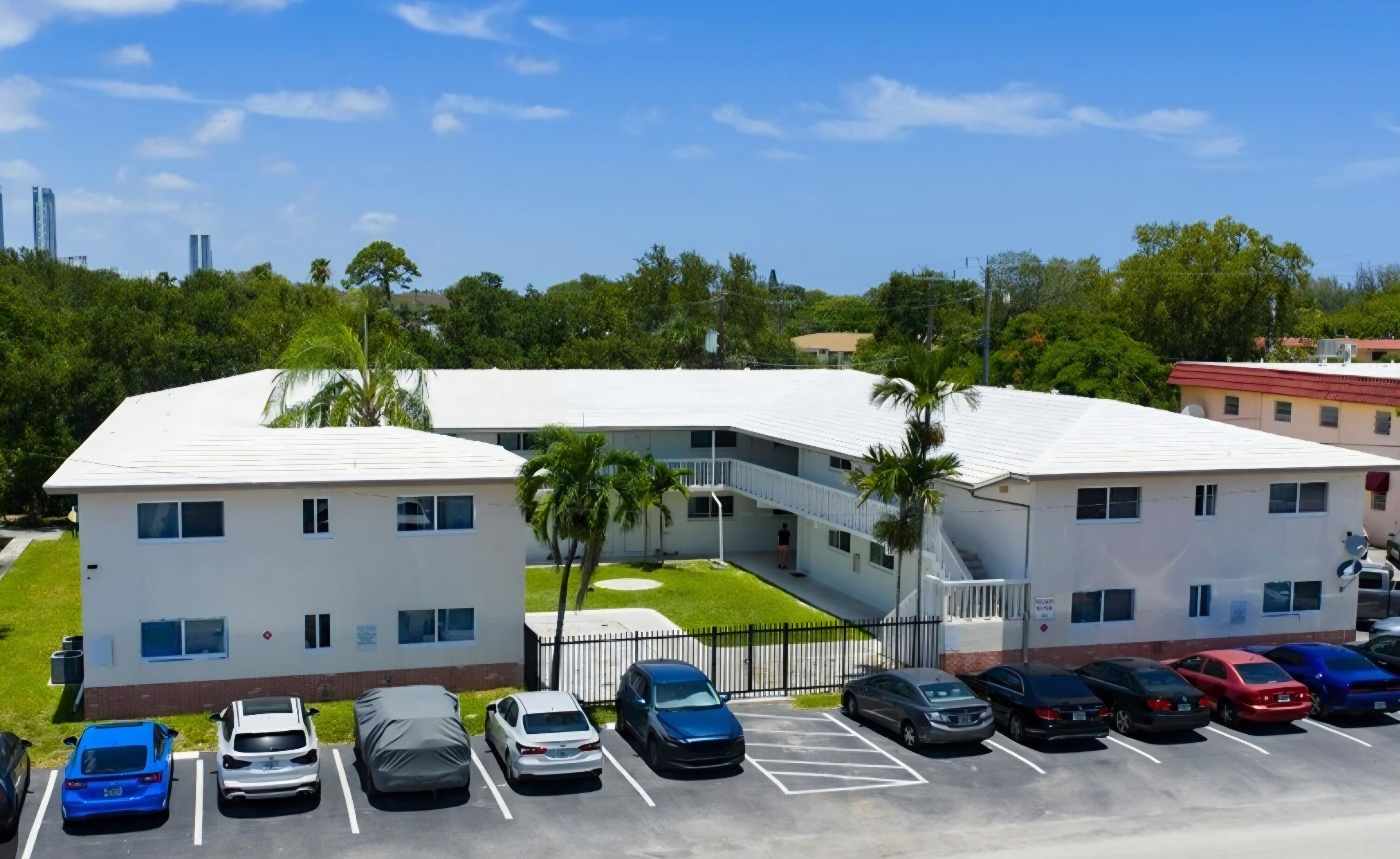 811 SE 16th #102 Fort Lauderdale, FL 33316