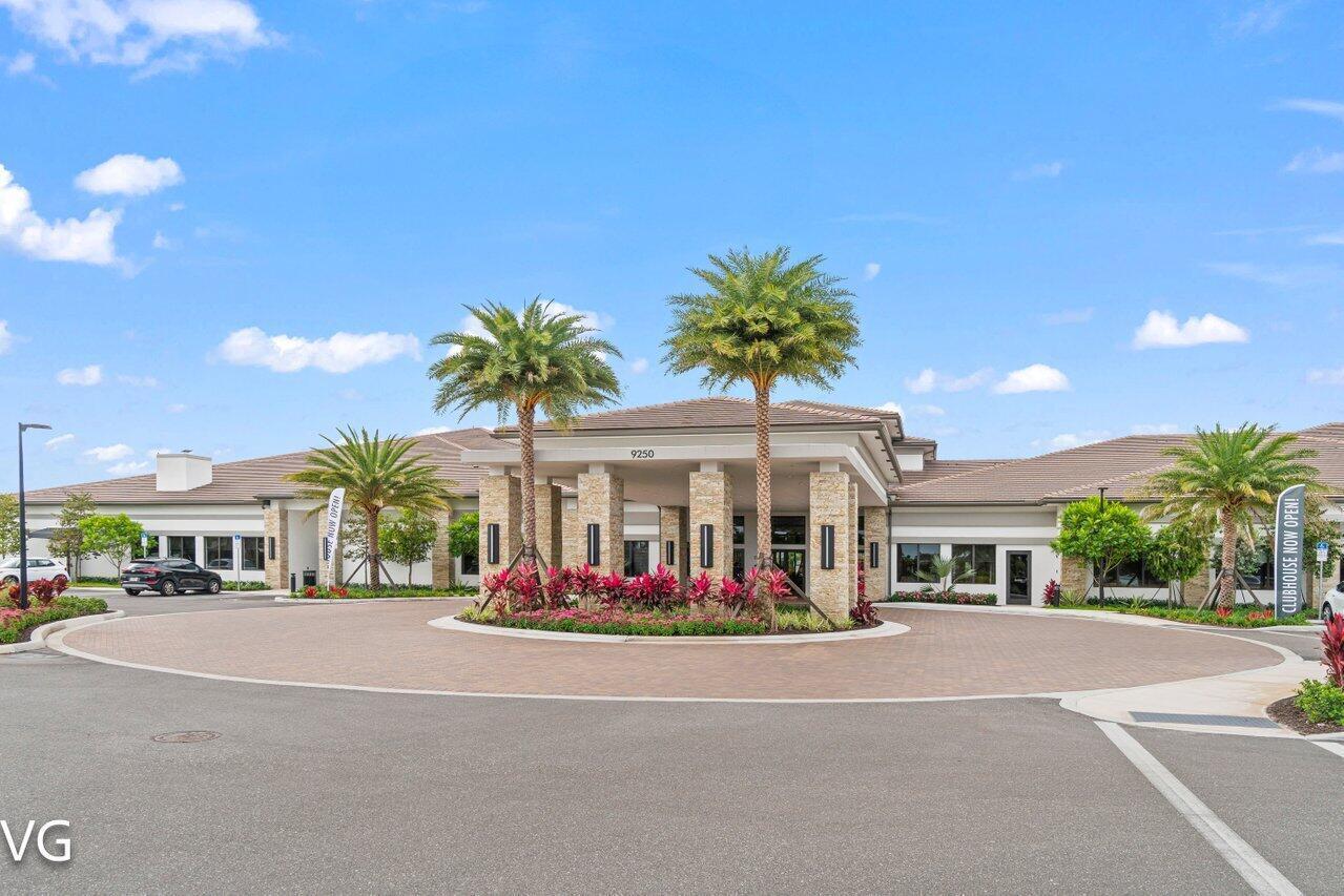 9380 Mountain Pne Boynton Beach, FL 33473