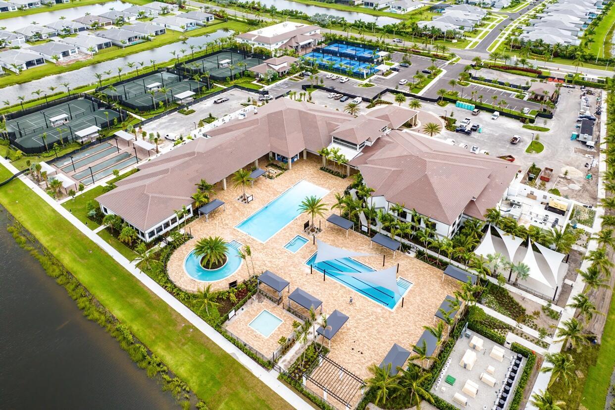 9380 Mountain Pne Boynton Beach, FL 33473