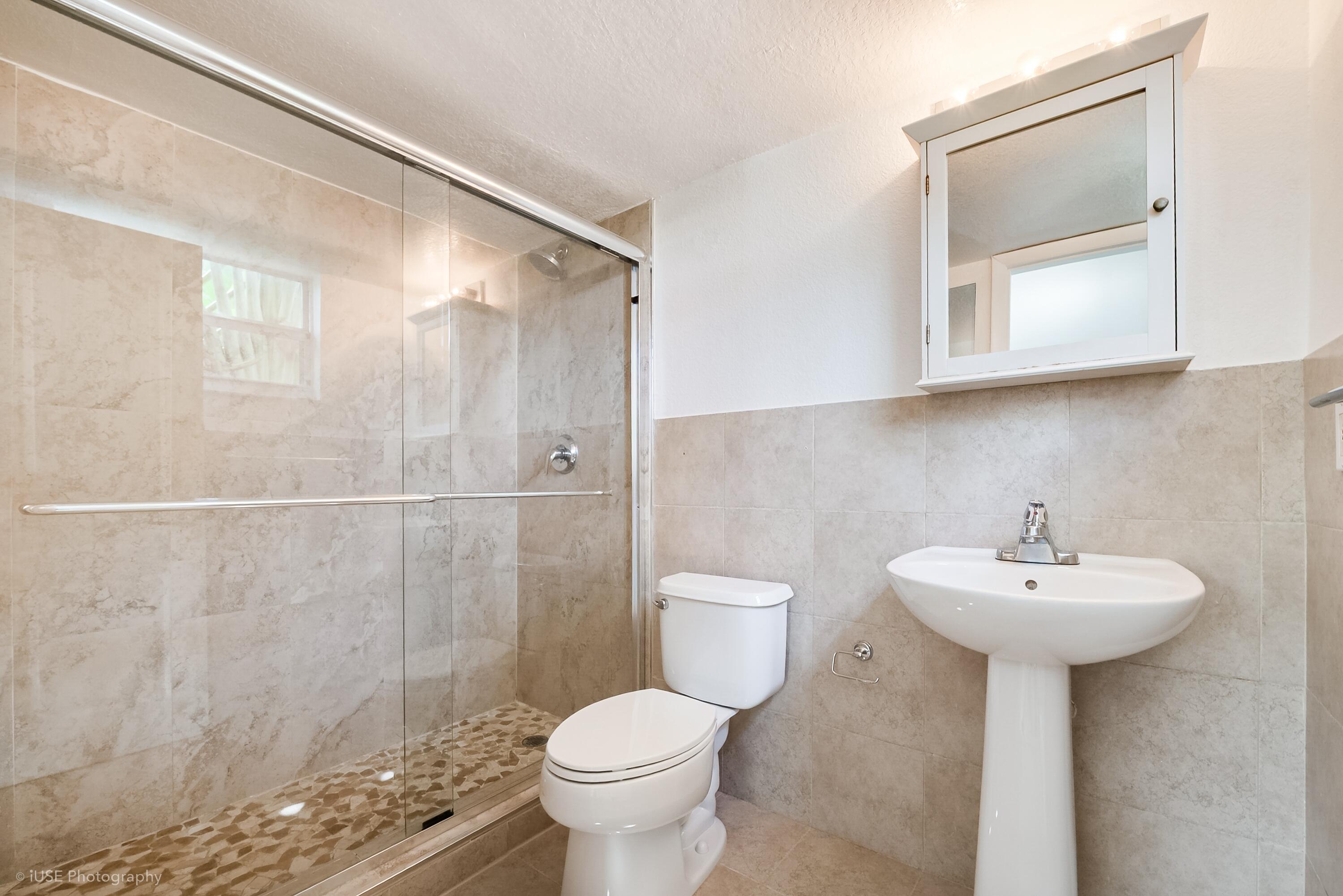 8950 SW 69th Pinecrest, FL 33156