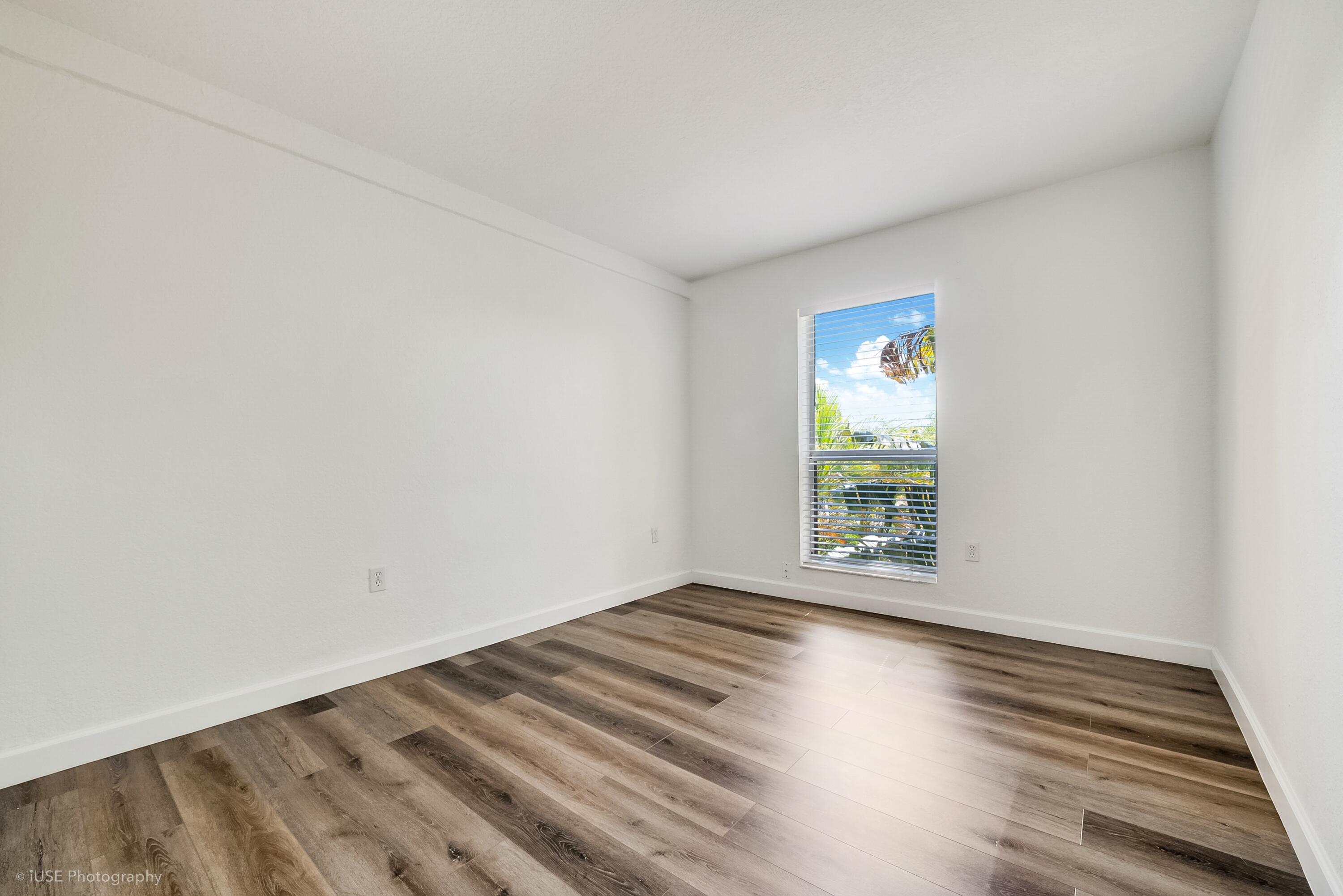 8950 SW 69th Pinecrest, FL 33156