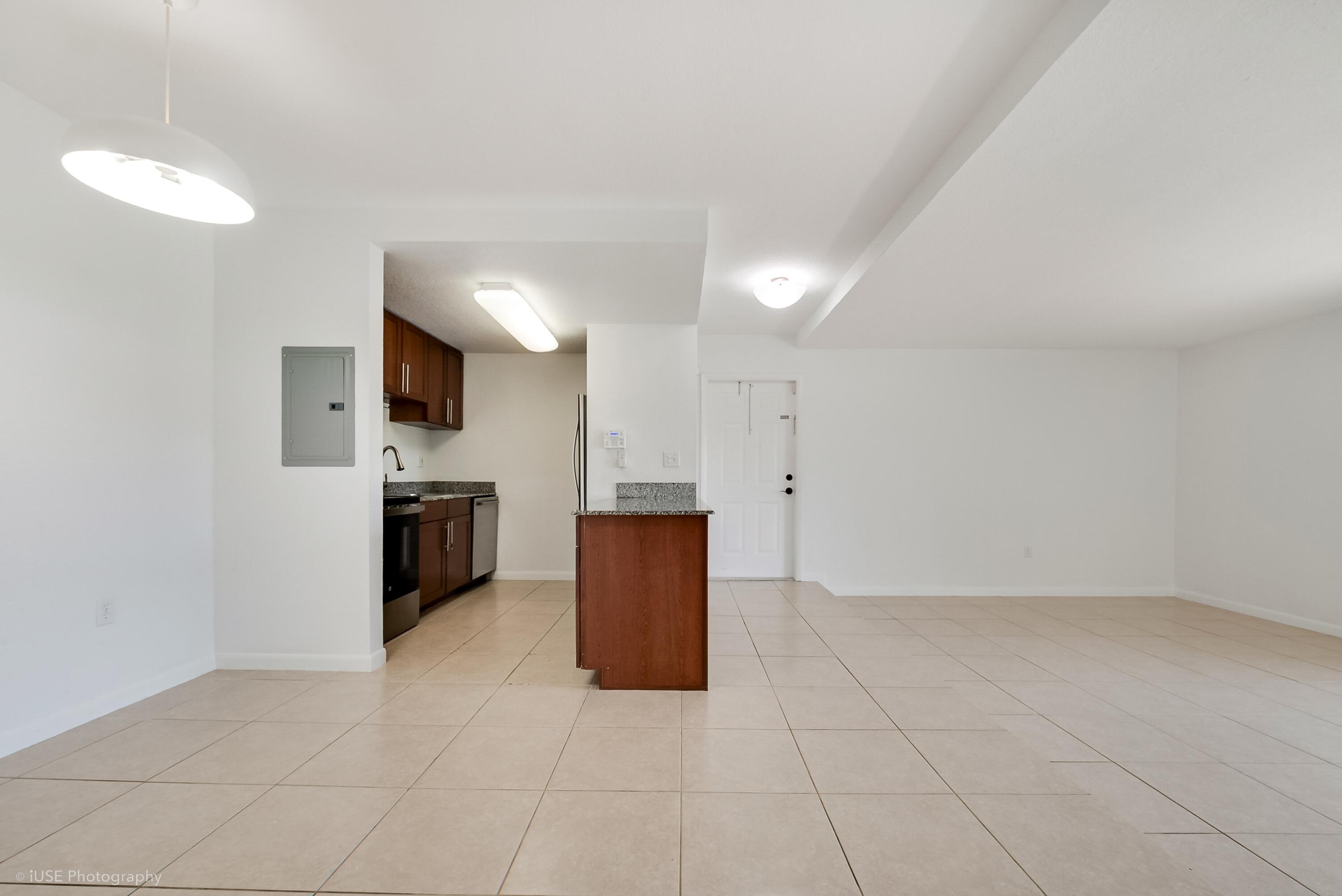 8950 SW 69th Pinecrest, FL 33156