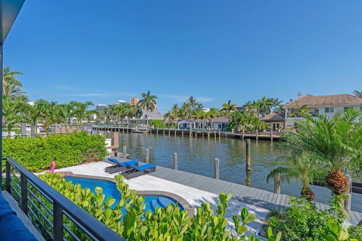 2878 NE 26th Fort Lauderdale, FL 33305