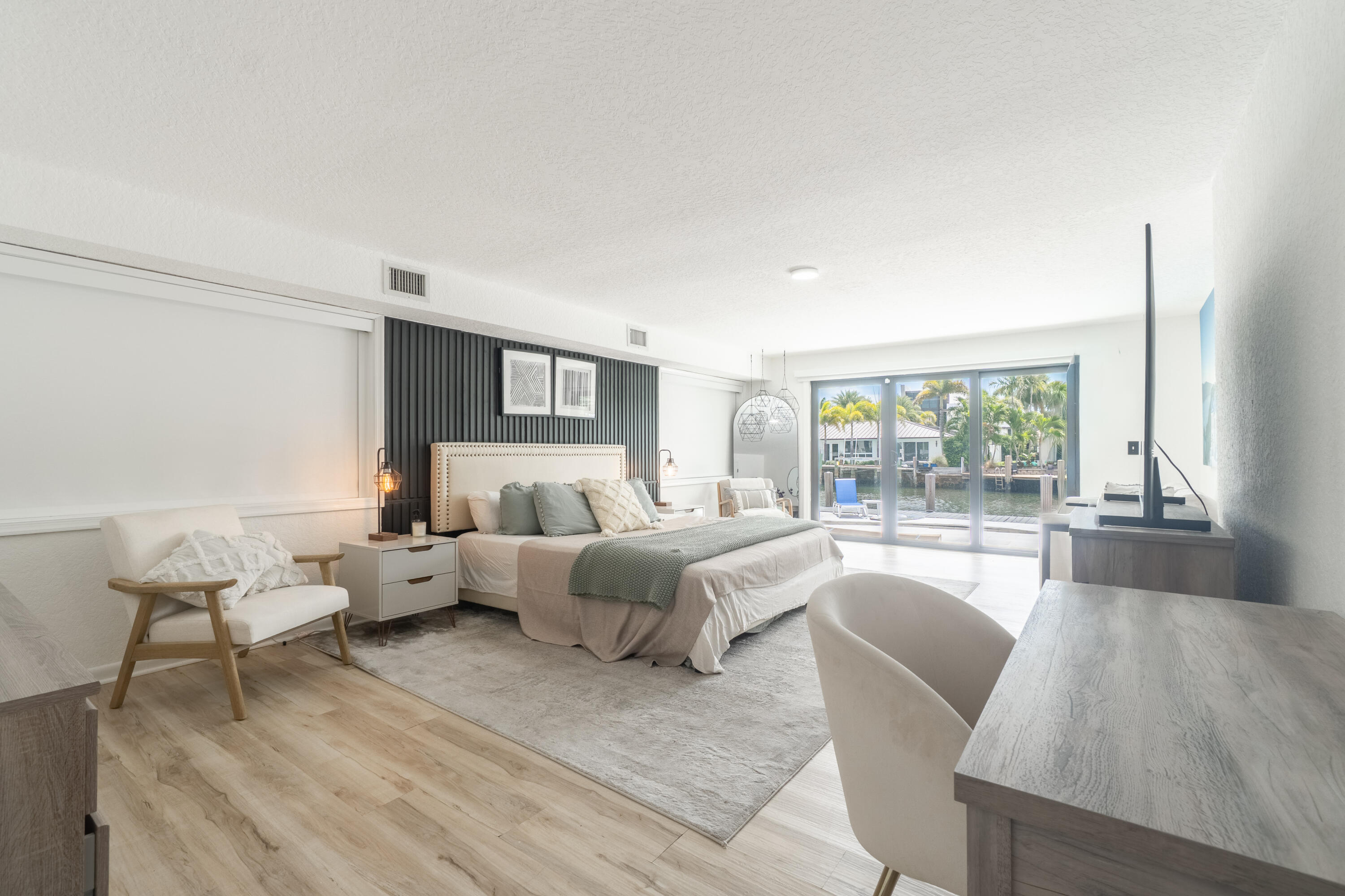 2878 NE 26th Fort Lauderdale, FL 33305