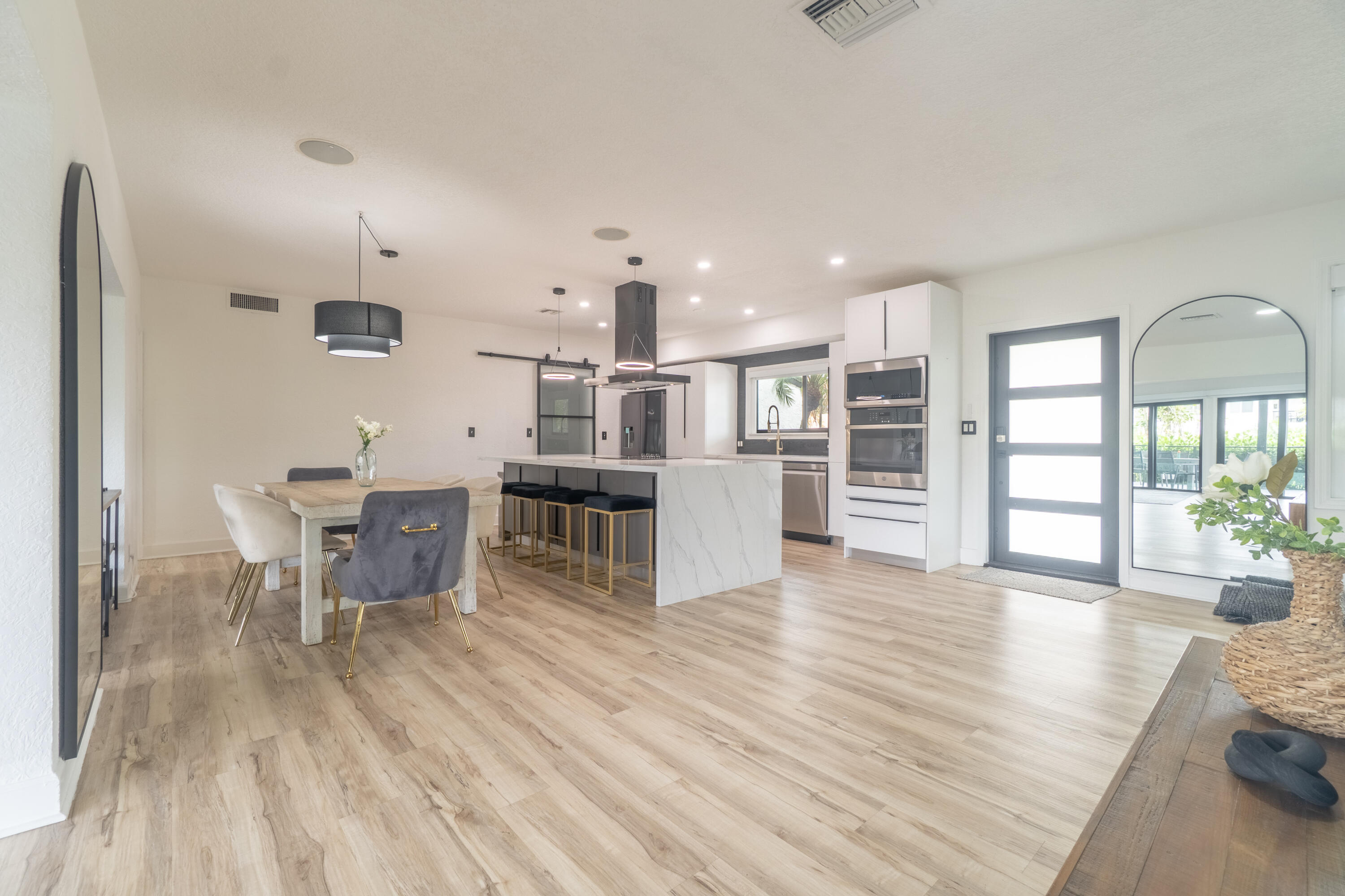 2878 NE 26th Fort Lauderdale, FL 33305