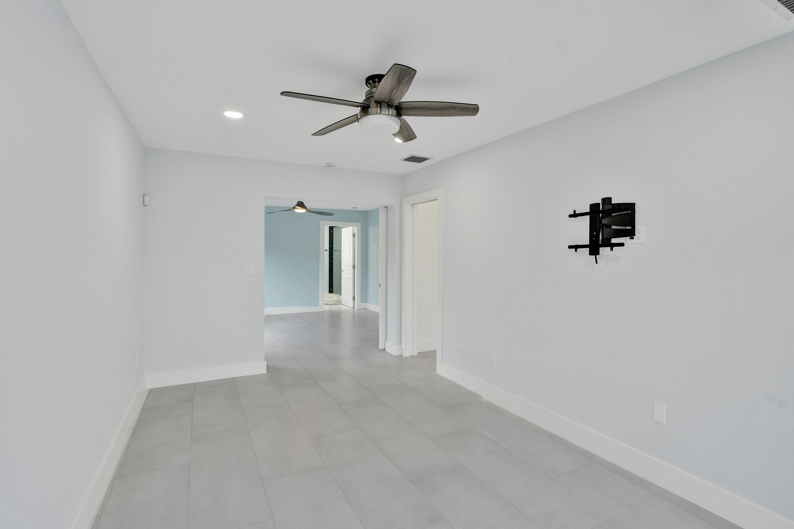 320 SE 5th Pompano Beach, FL 33060