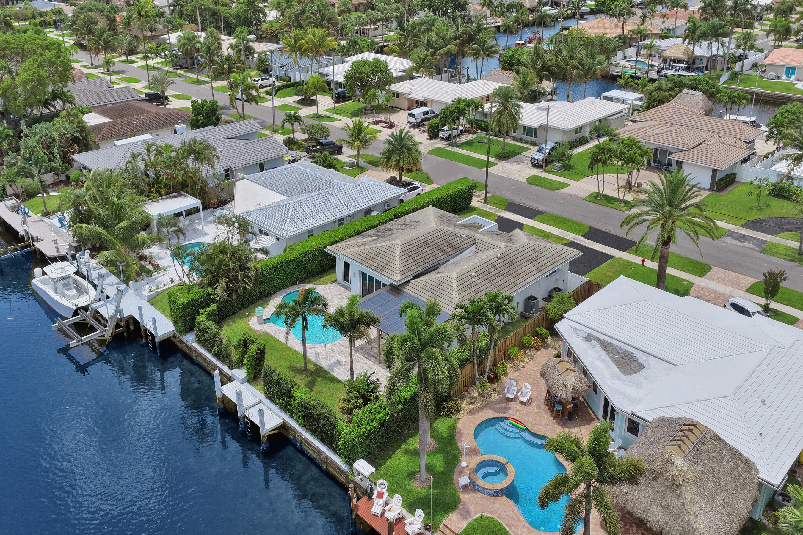 320 SE 5th Pompano Beach, FL 33060