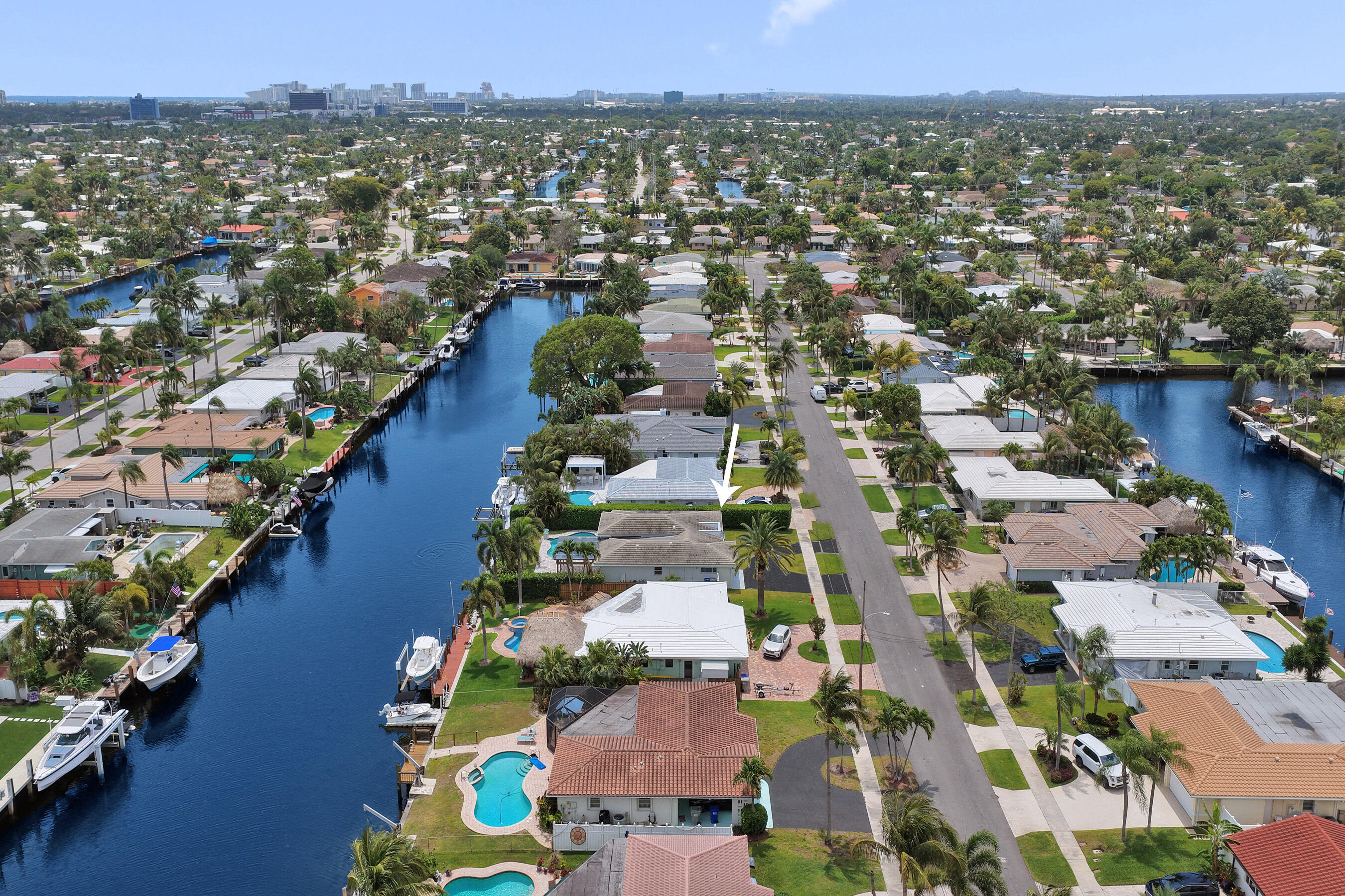 320 SE 5th Pompano Beach, FL 33060
