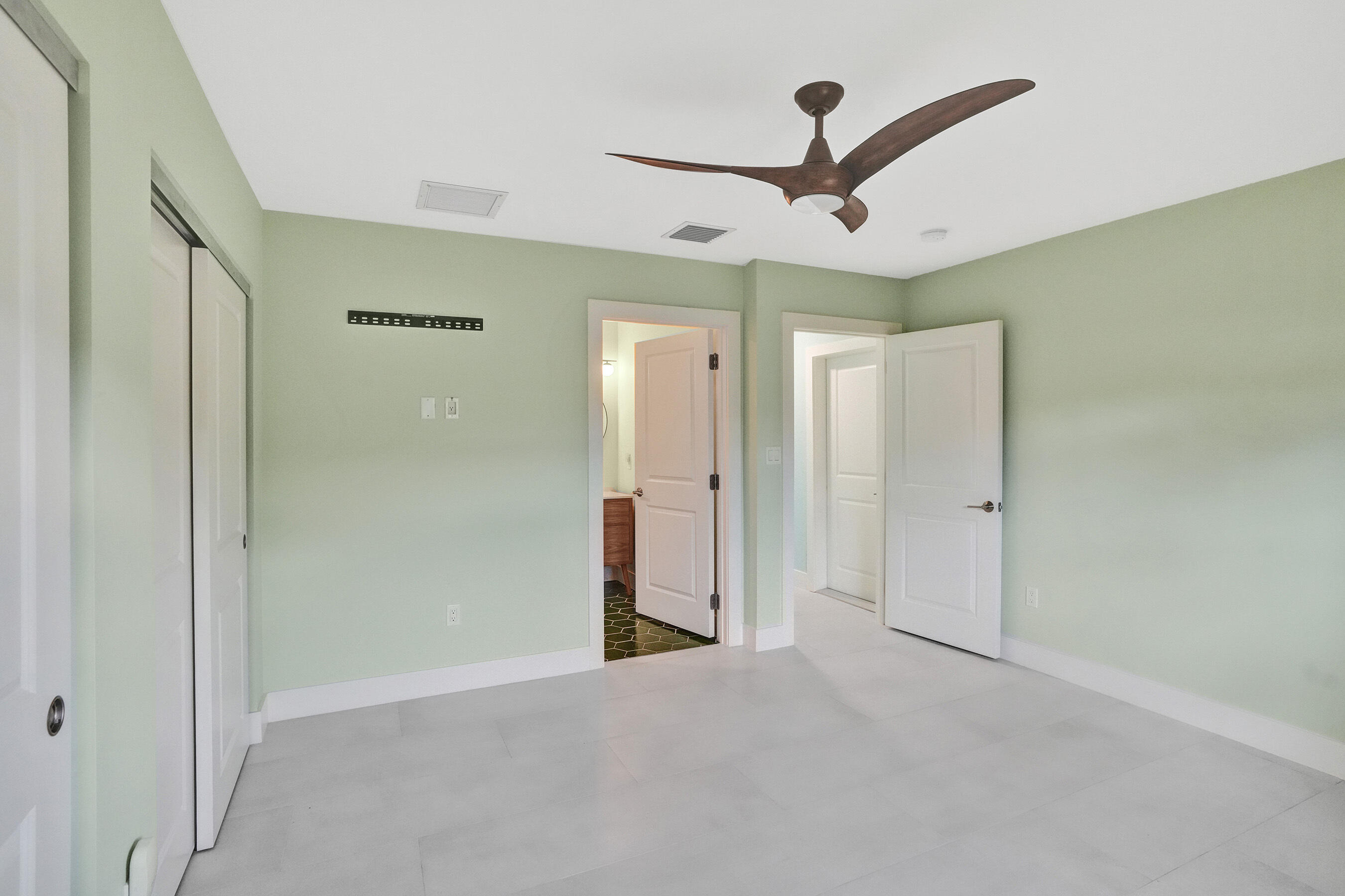 320 SE 5th Pompano Beach, FL 33060
