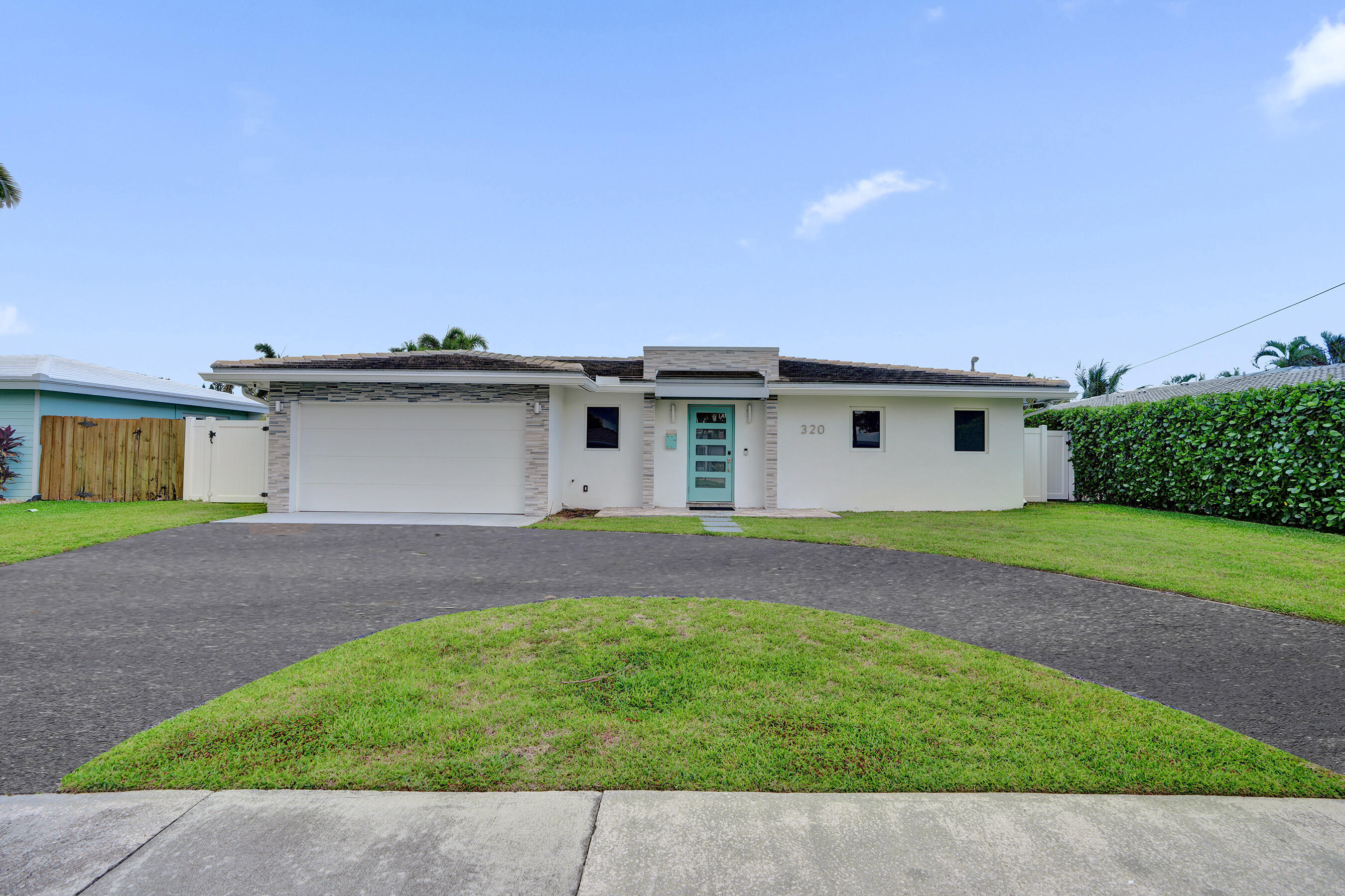 320 SE 5th Pompano Beach, FL 33060