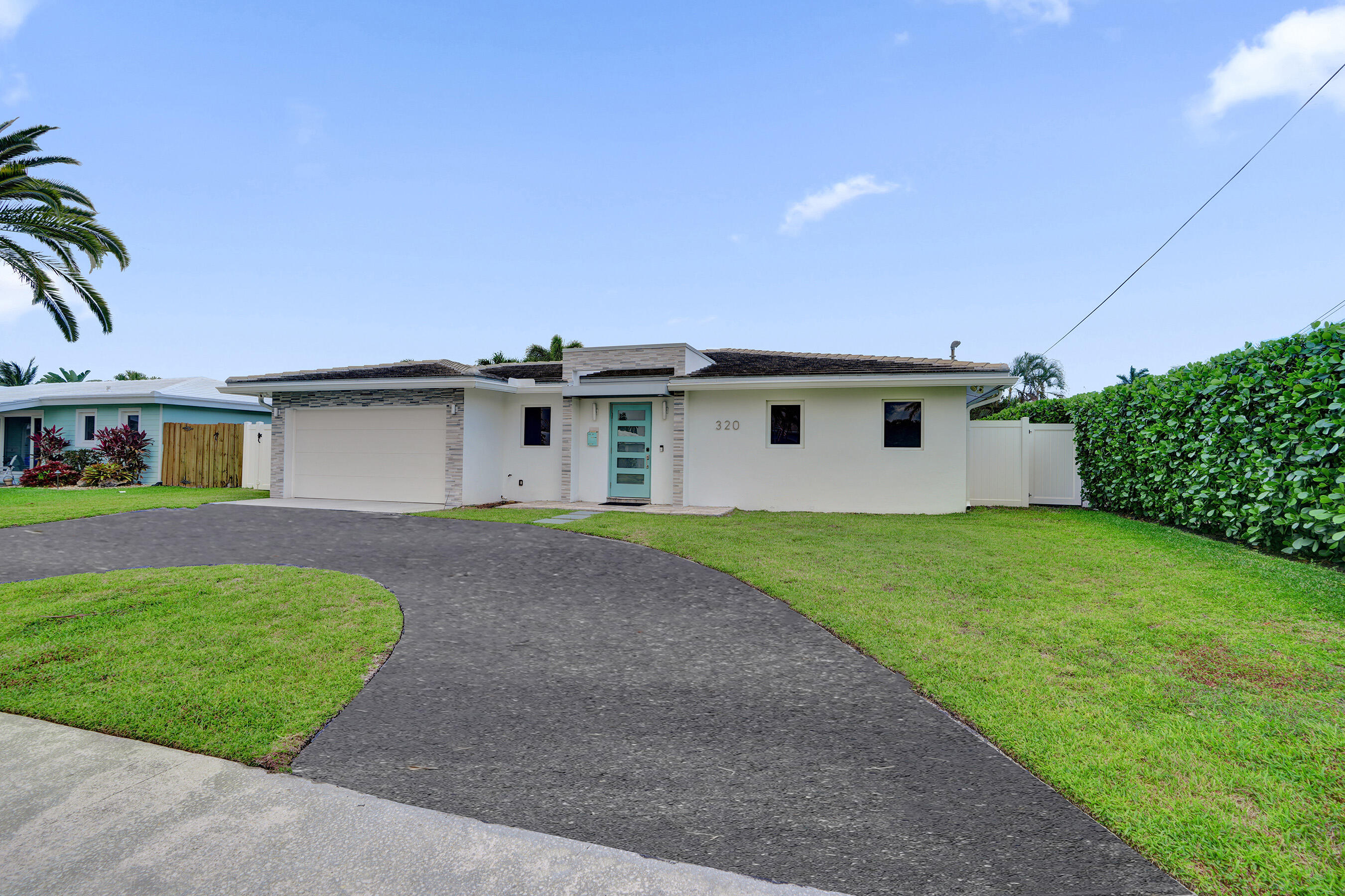 320 SE 5th Pompano Beach, FL 33060