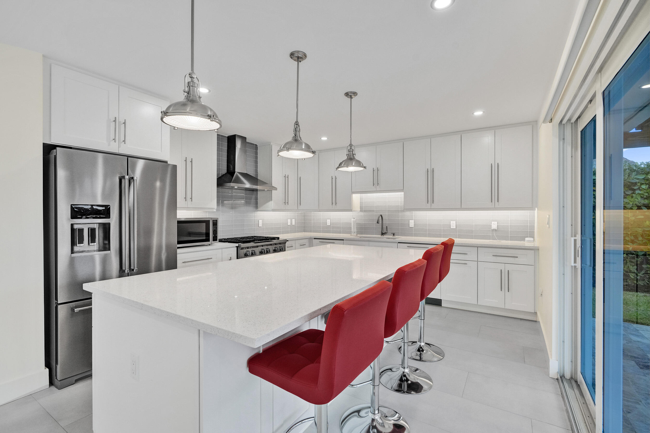 320 SE 5th Pompano Beach, FL 33060