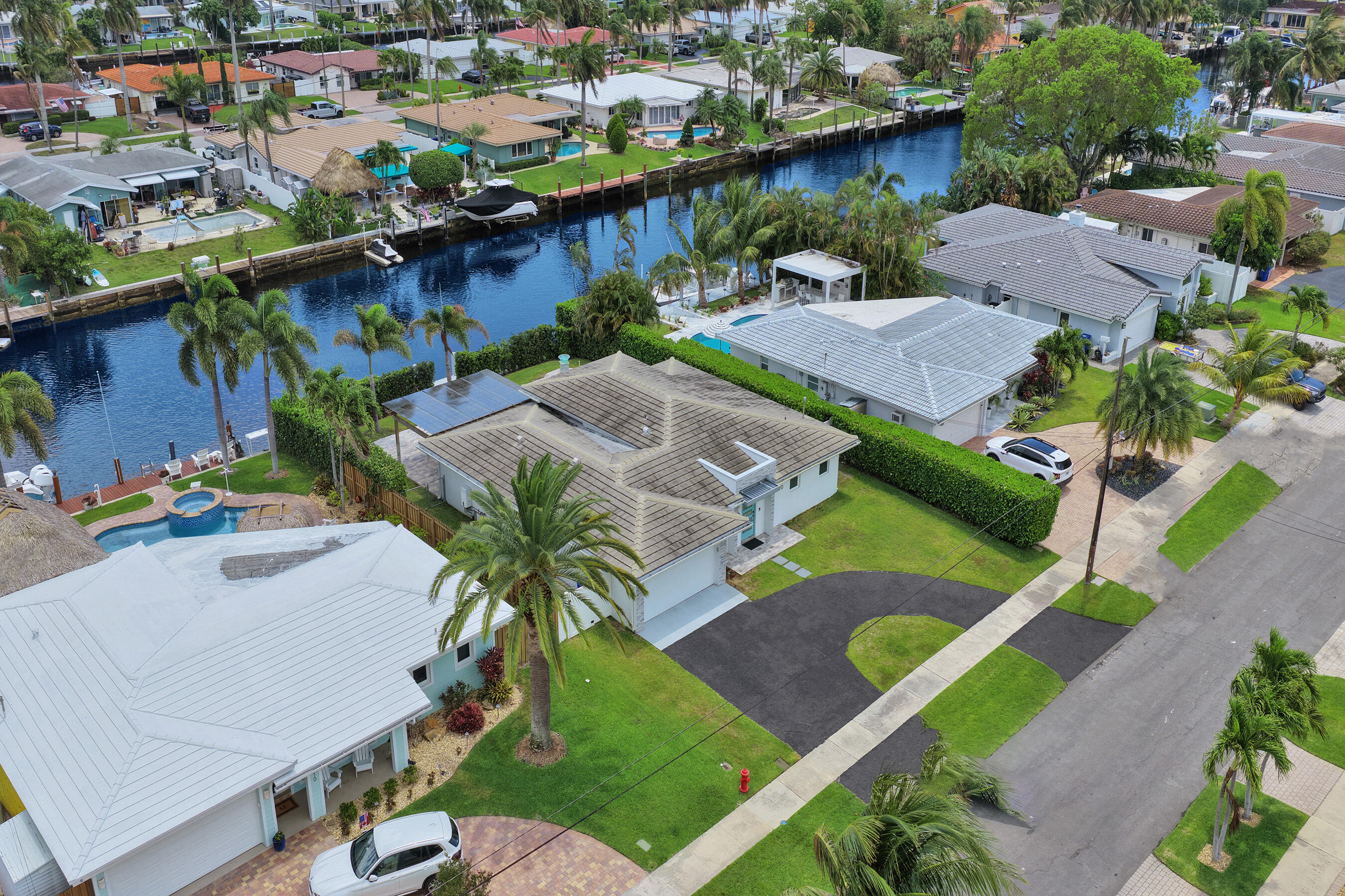 320 SE 5th Pompano Beach, FL 33060