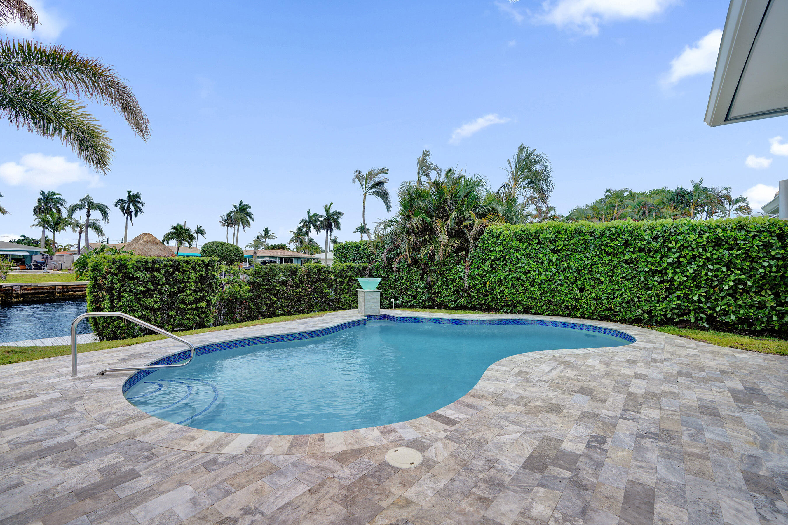 320 SE 5th Pompano Beach, FL 33060