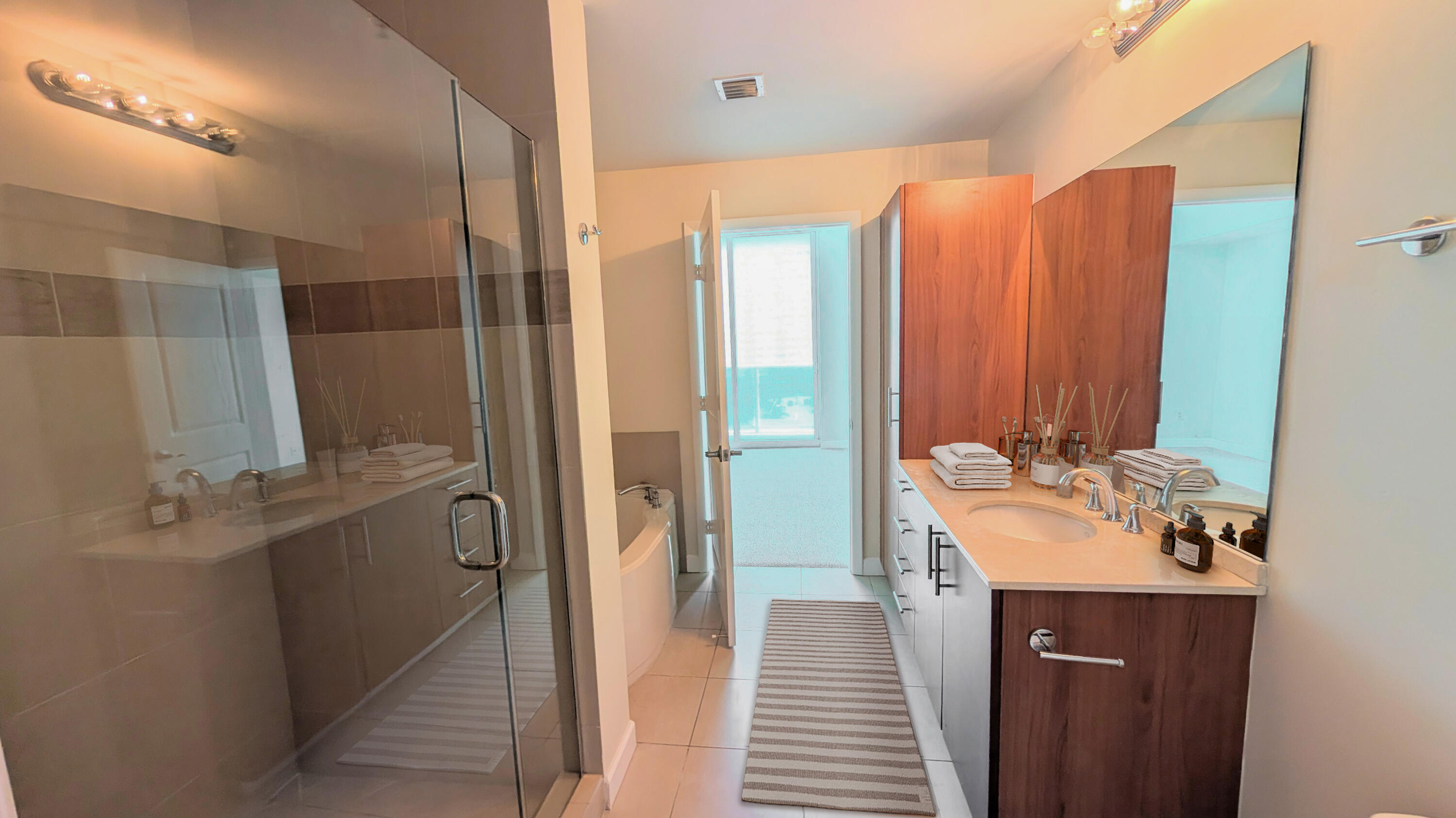 1945 S Ocean #701 Hallandale Beach, FL 33009