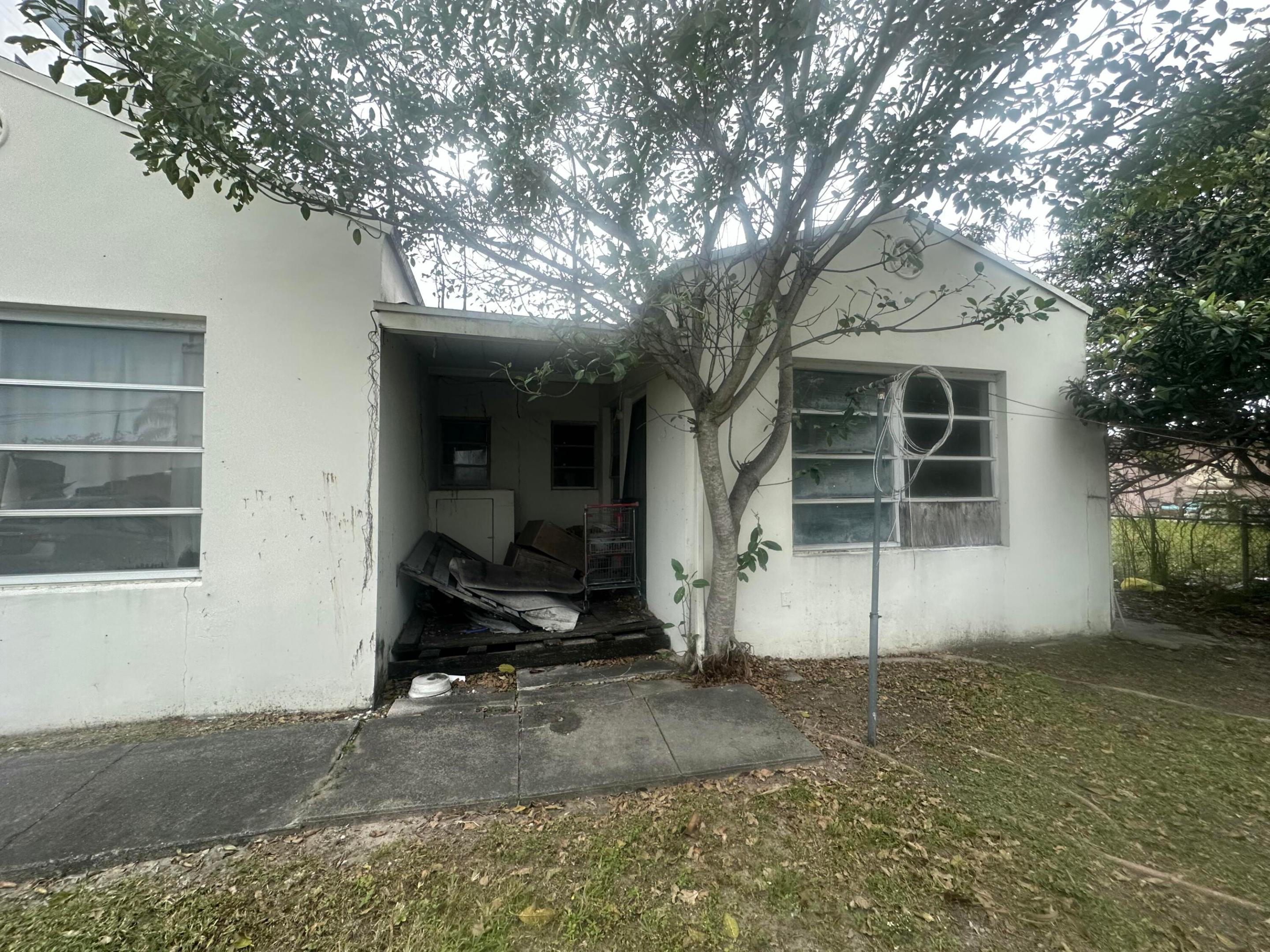 223 SE 4th #1-2