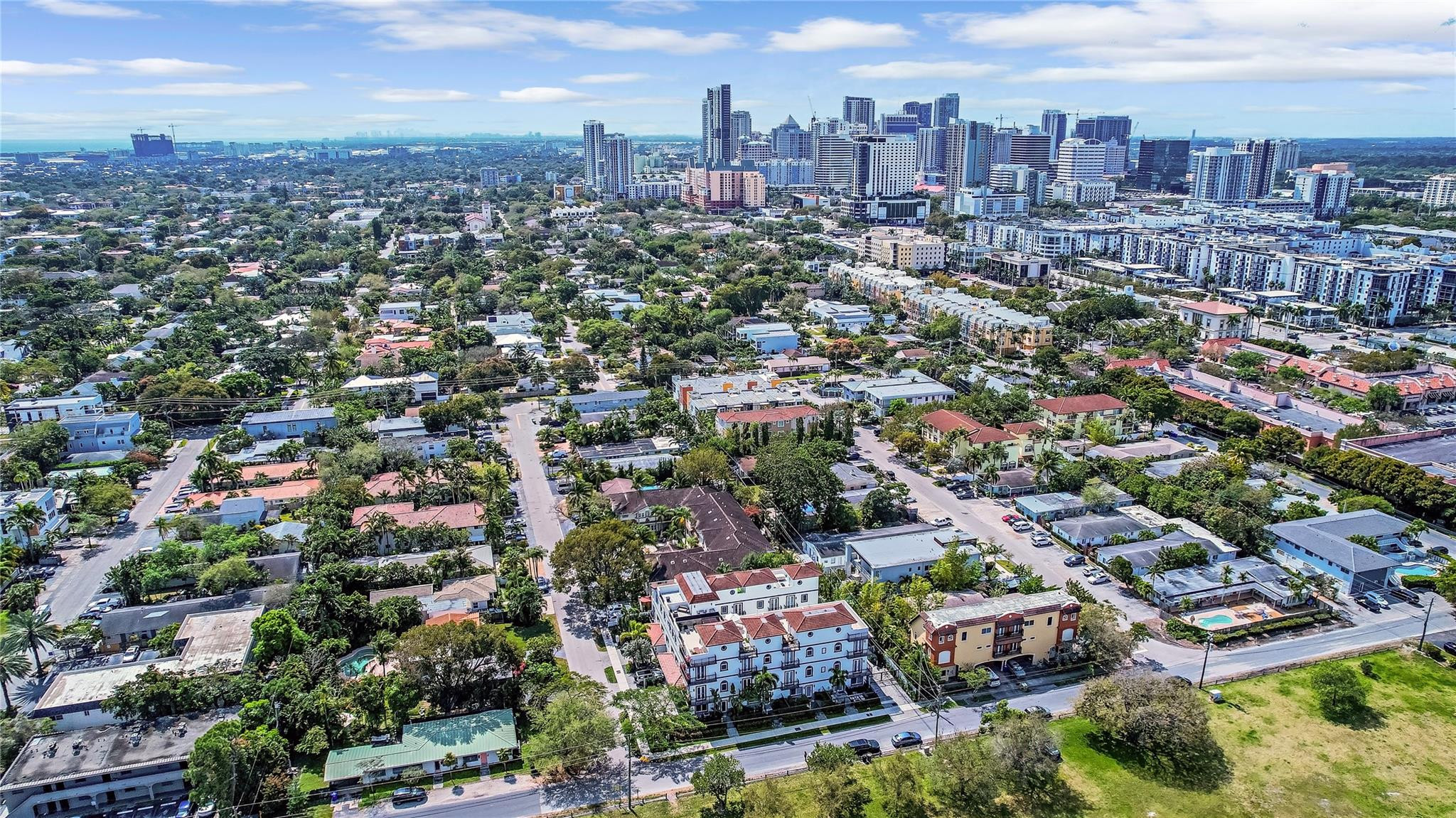 816 NE 7th Fort Lauderdale, FL 33304