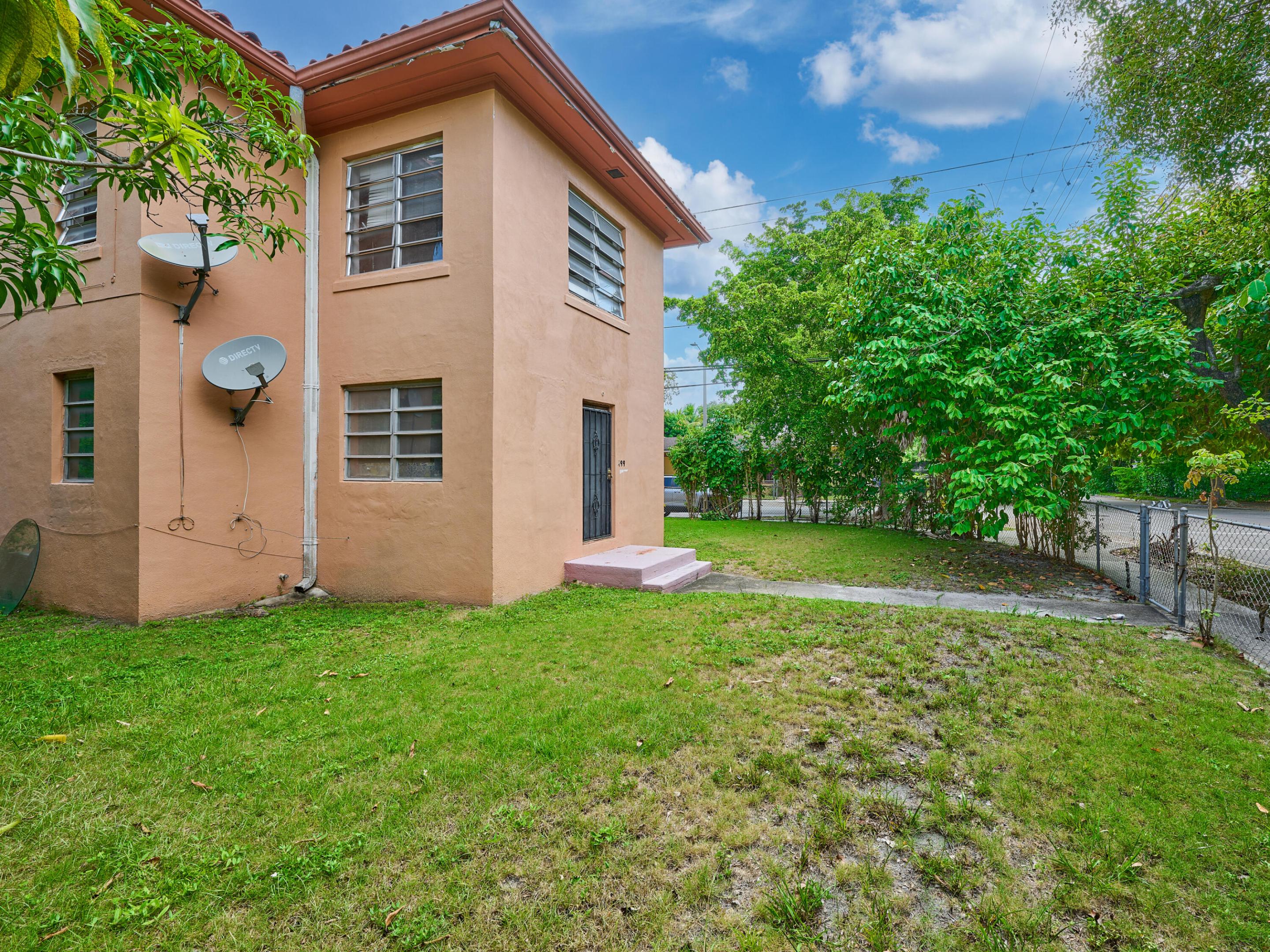 499 NE 64th Miami, FL 33138